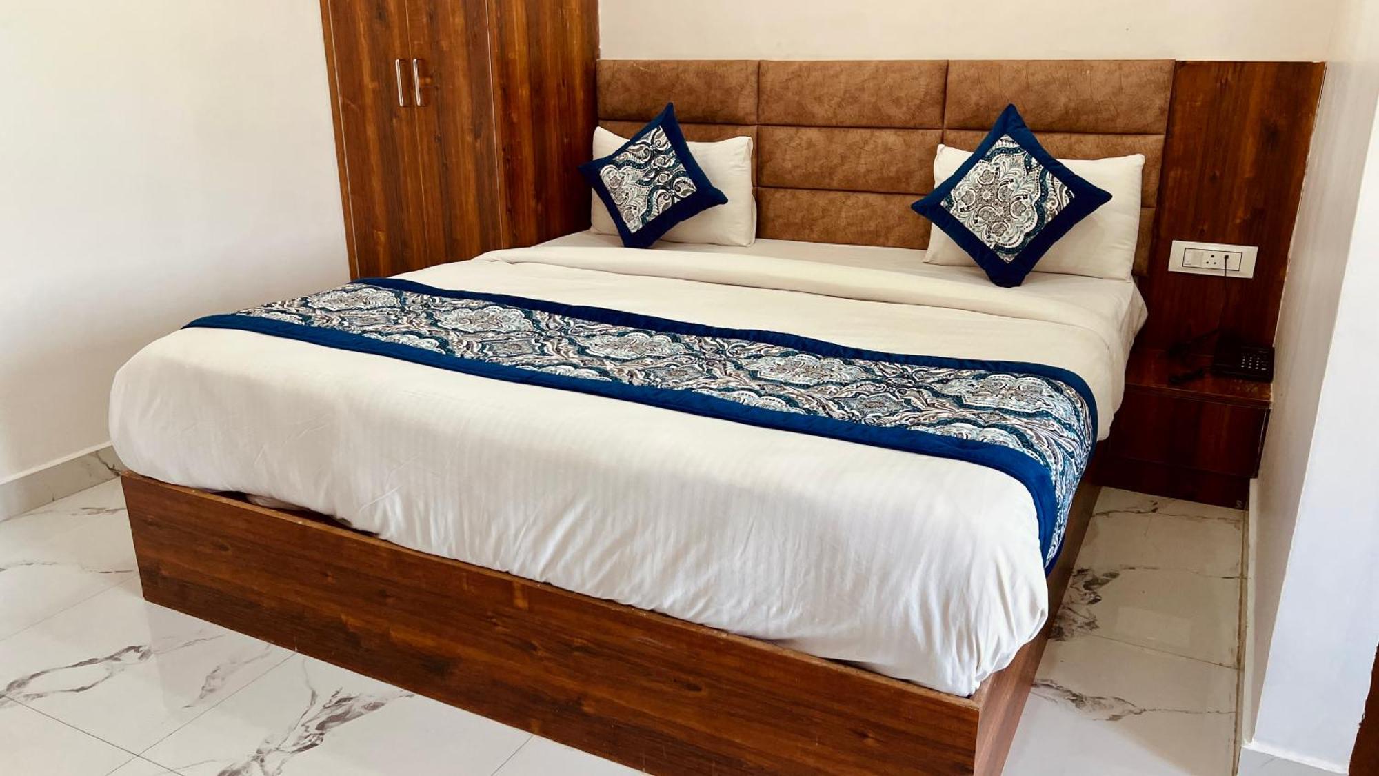 Aerovilla By Jmd Group Bed & Breakfast 3*