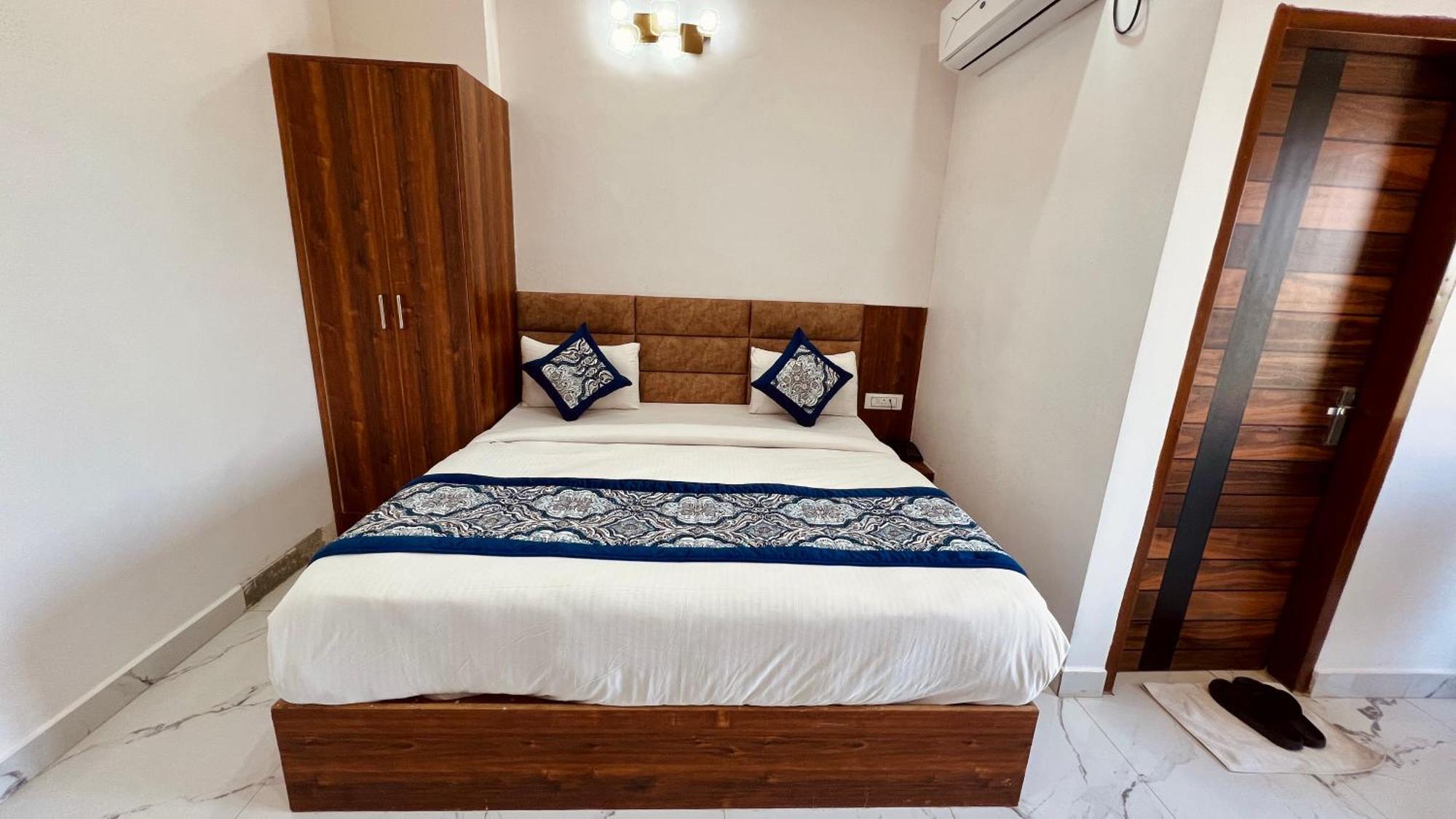 Aerovilla By Jmd Group Bed & Breakfast