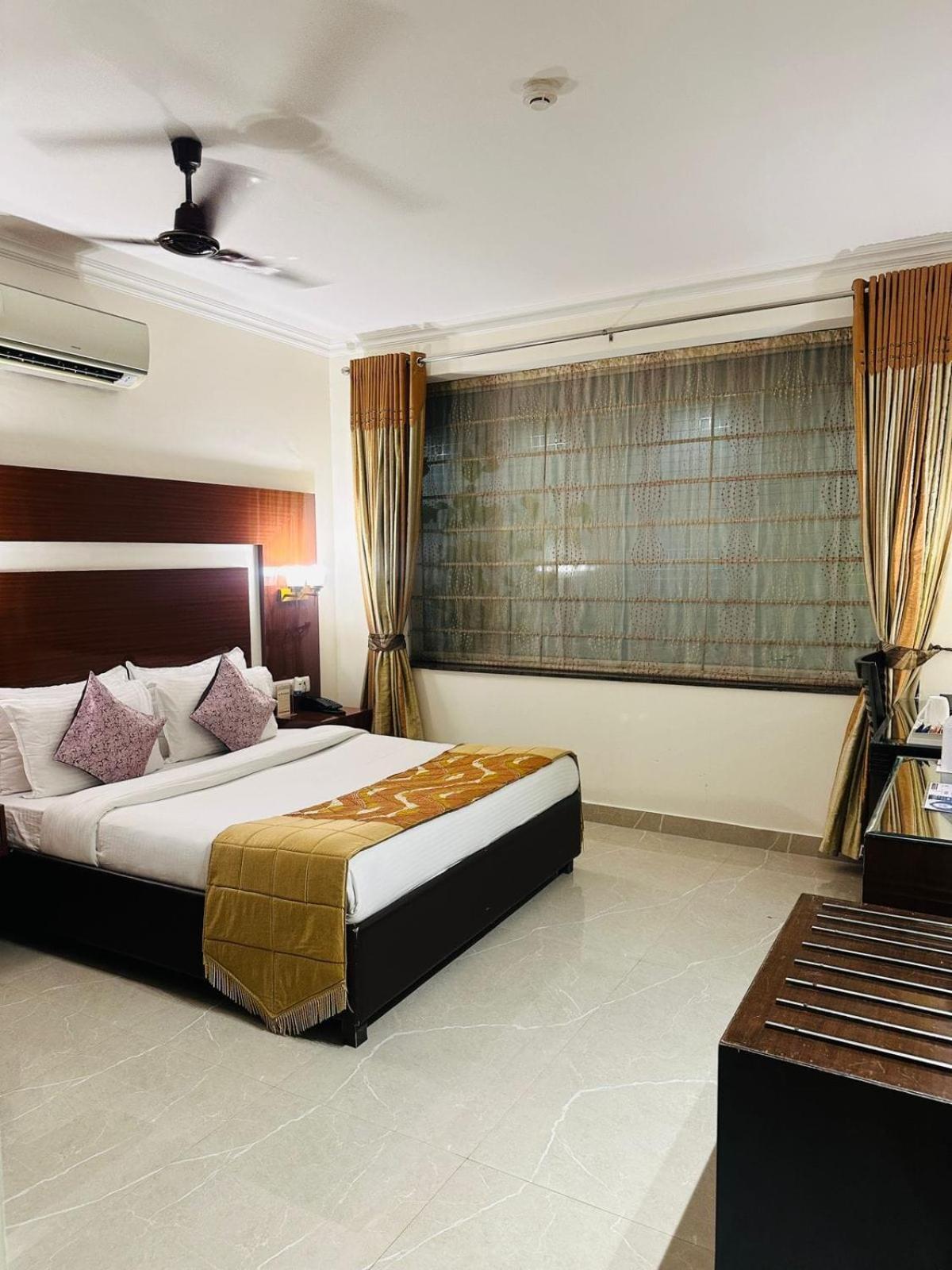 Southgate Delhi 3*