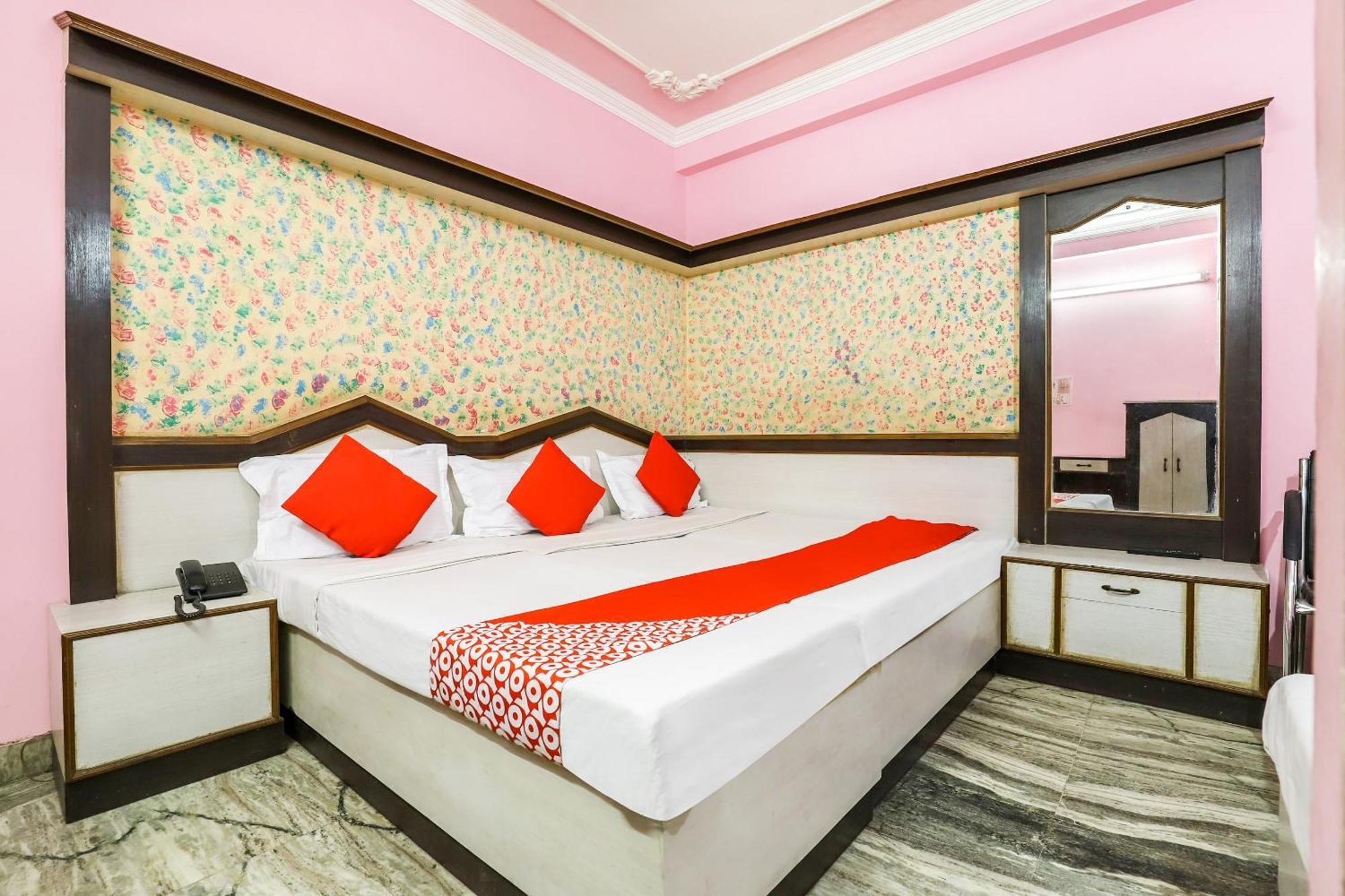 O Moon Palace Dx