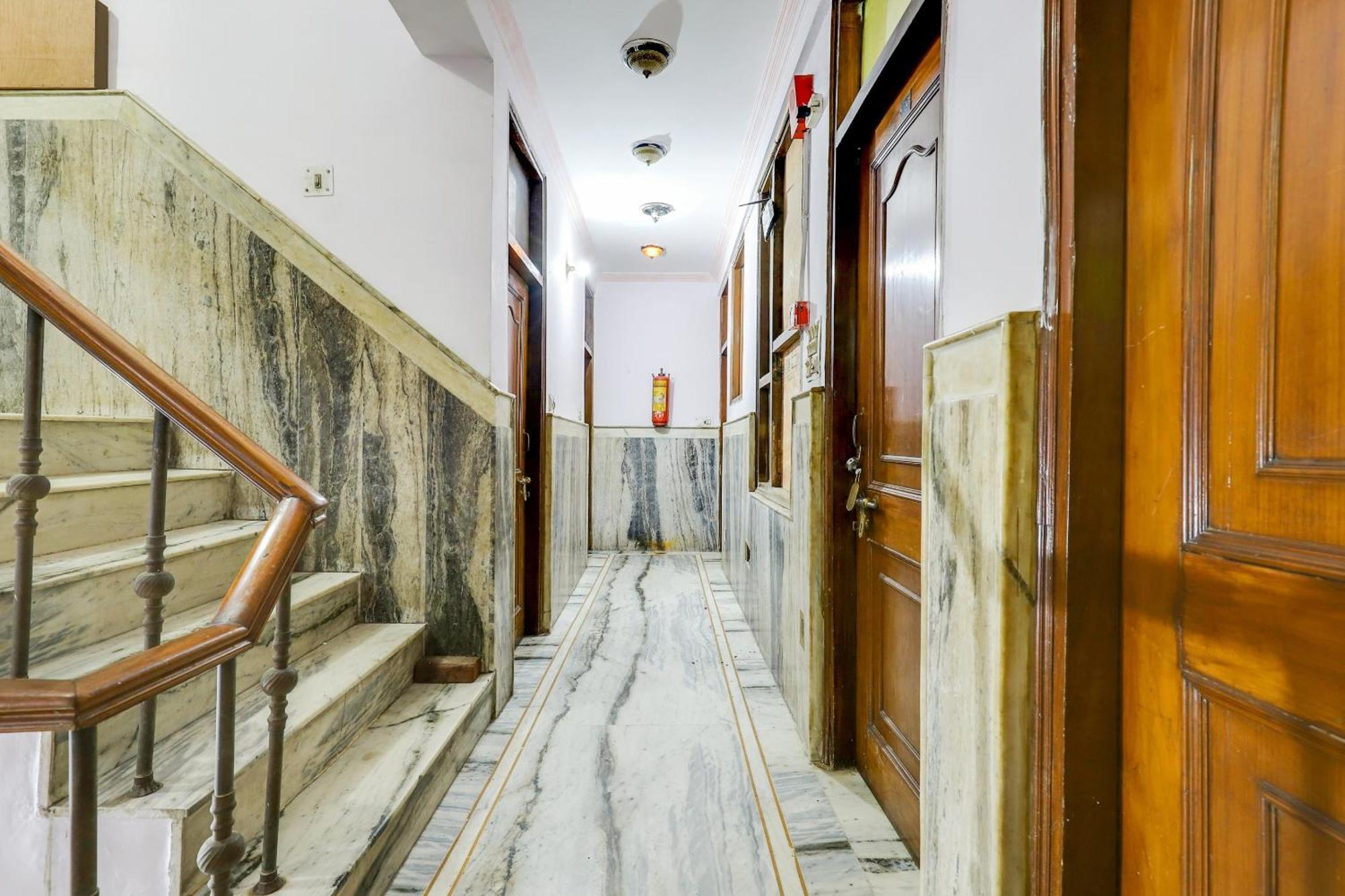 Hotel O Moon Palace Dx