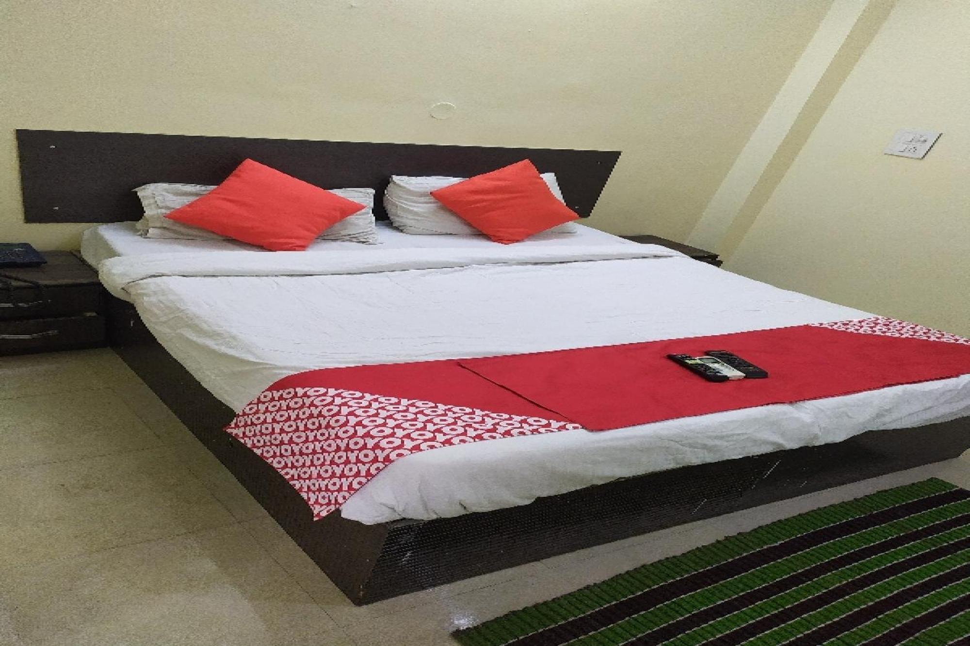 Hotel O The Star View 3* New Delhi