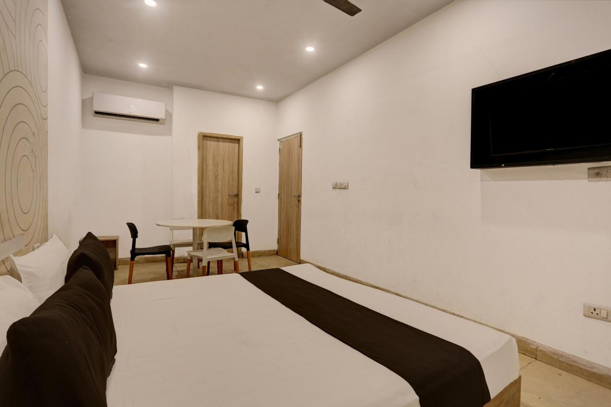 Hotel O Dwarka Mor Metro 4*