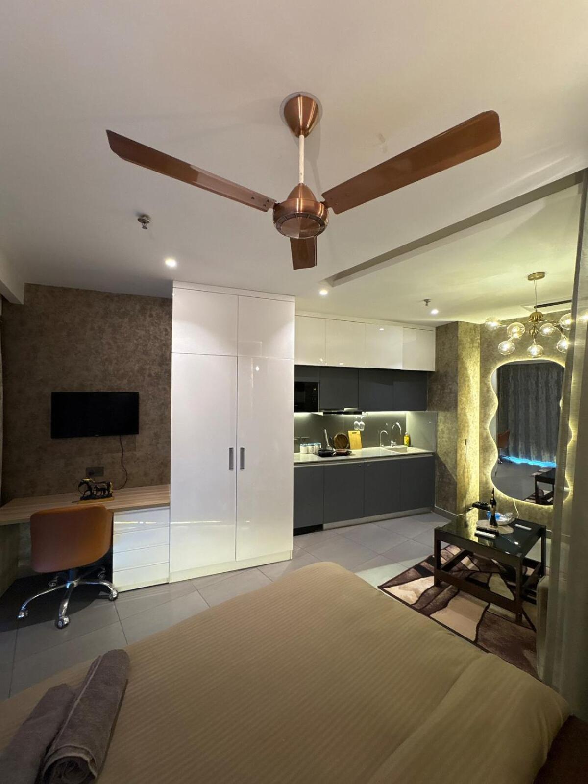 Apartment Luxury Lagoon By La Fausto New Delhi