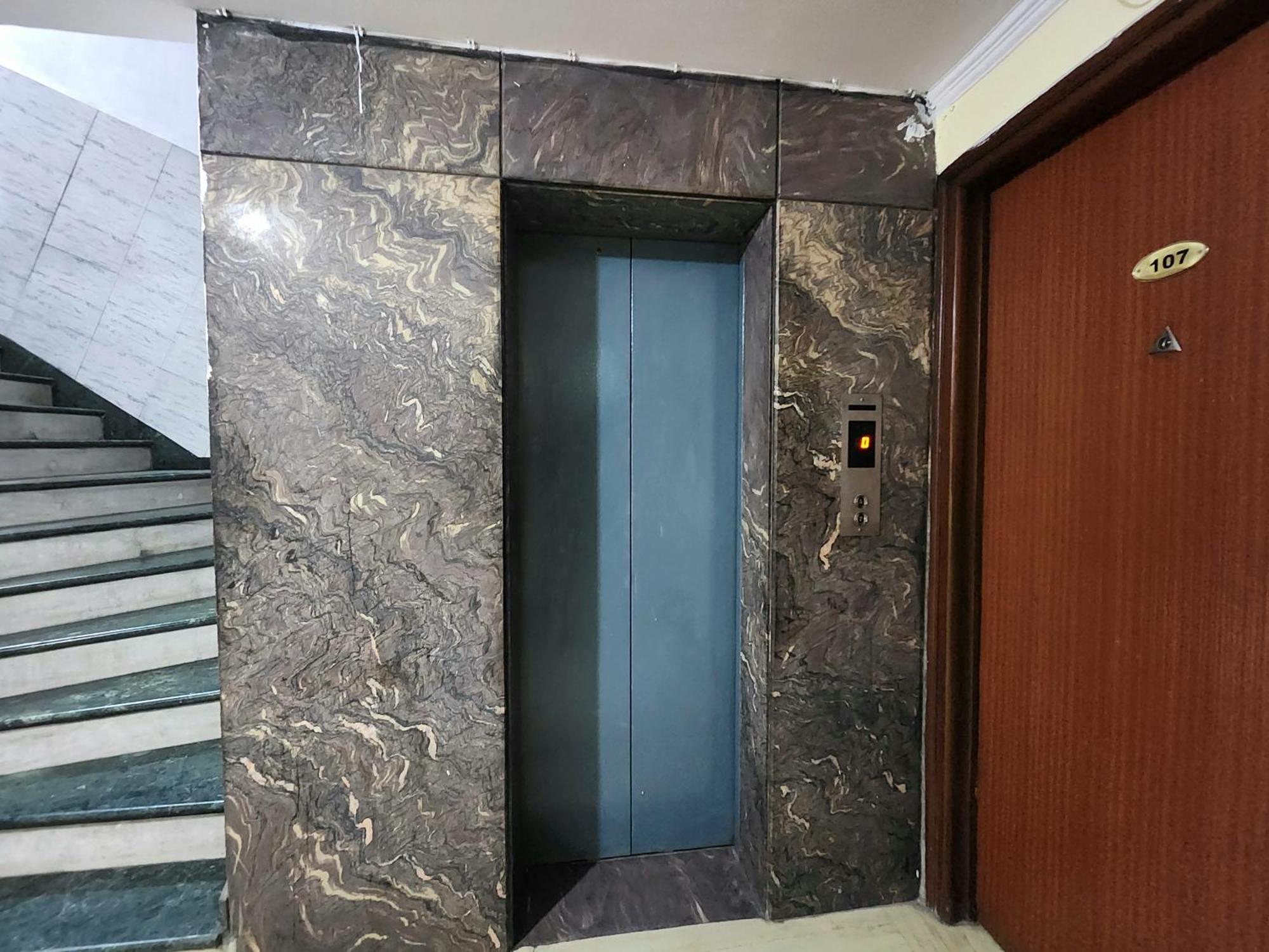 Hotel Mid Town 3*