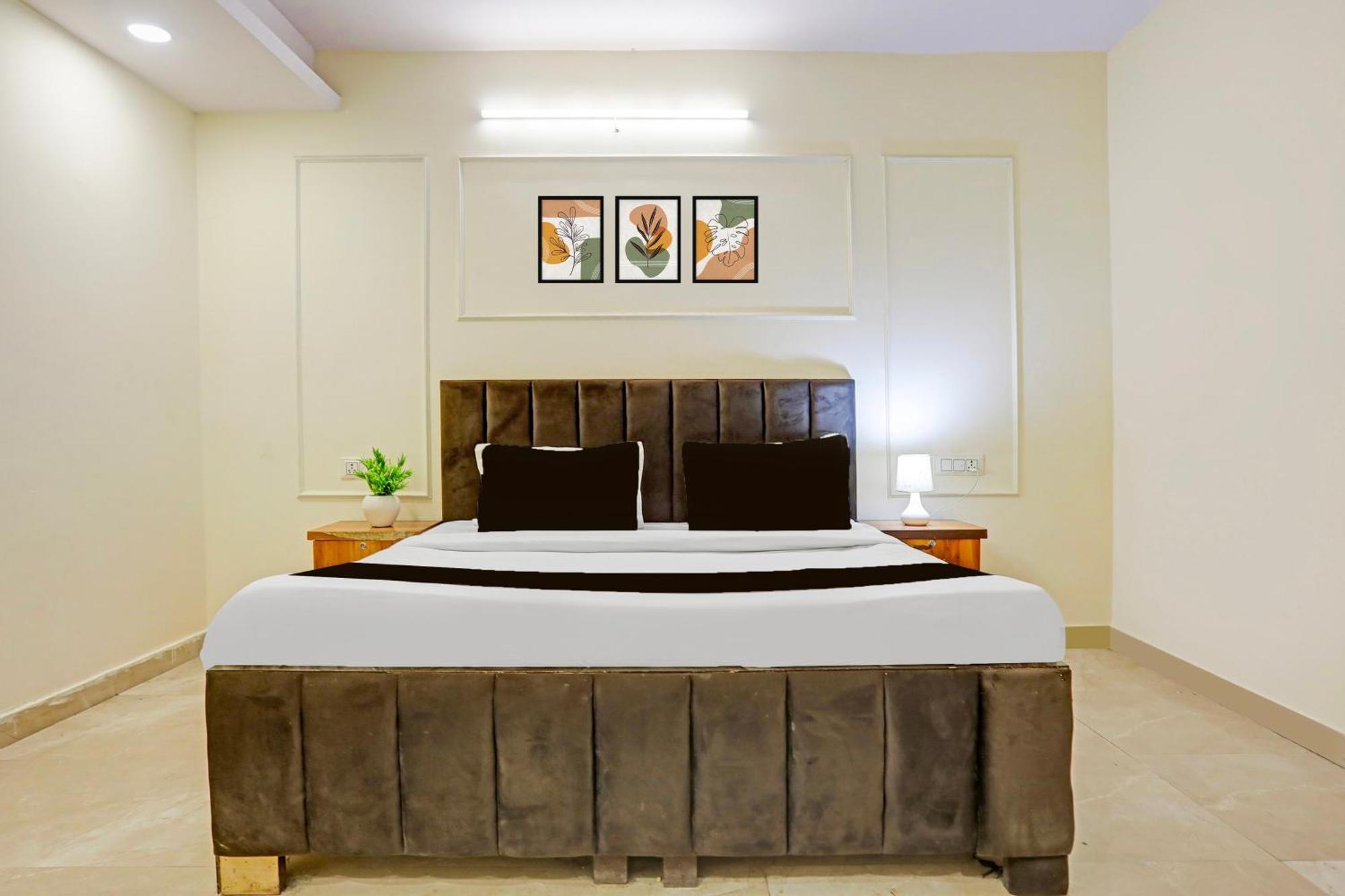 O Admire Hotel 3*
