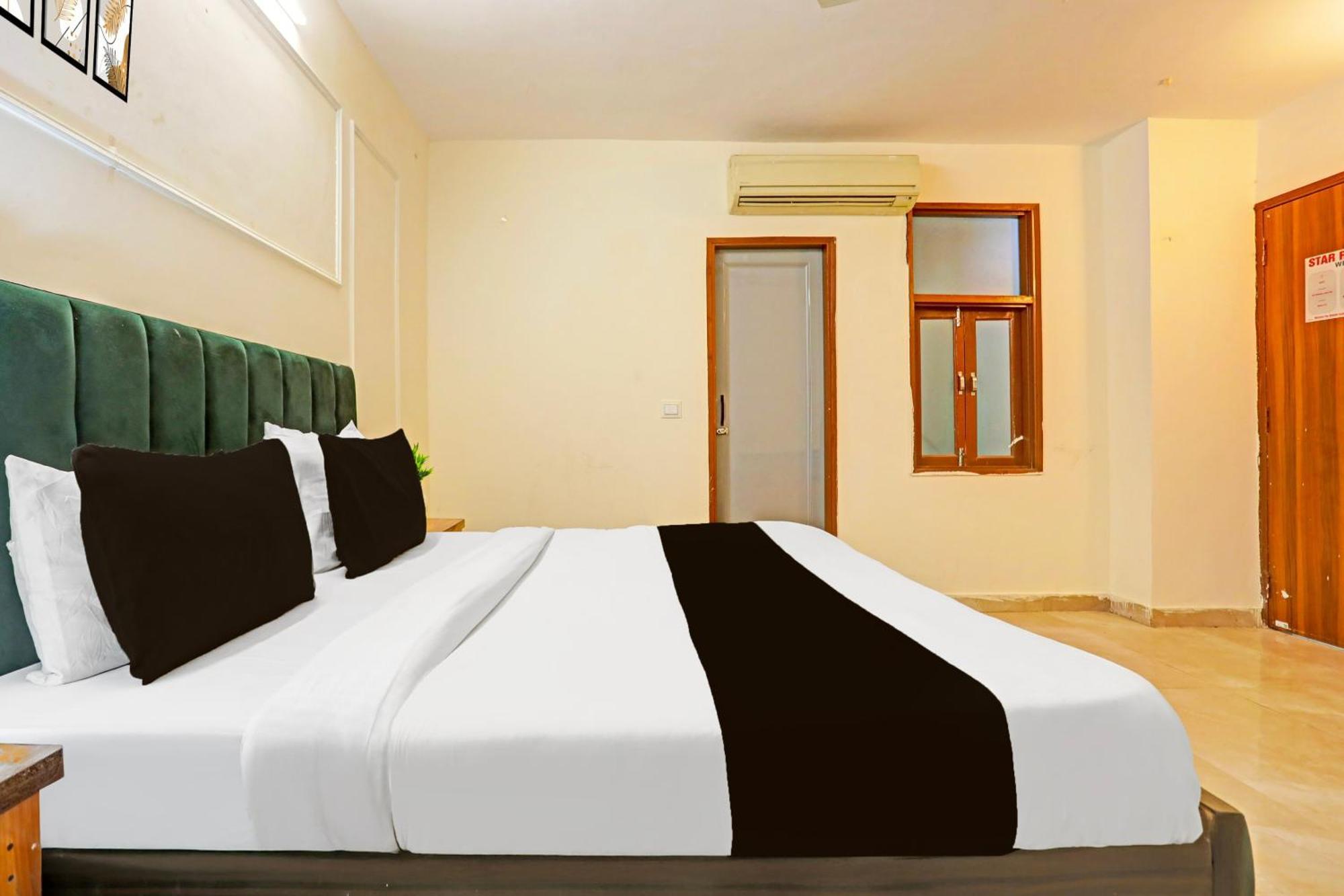Hotel O Admire 3*