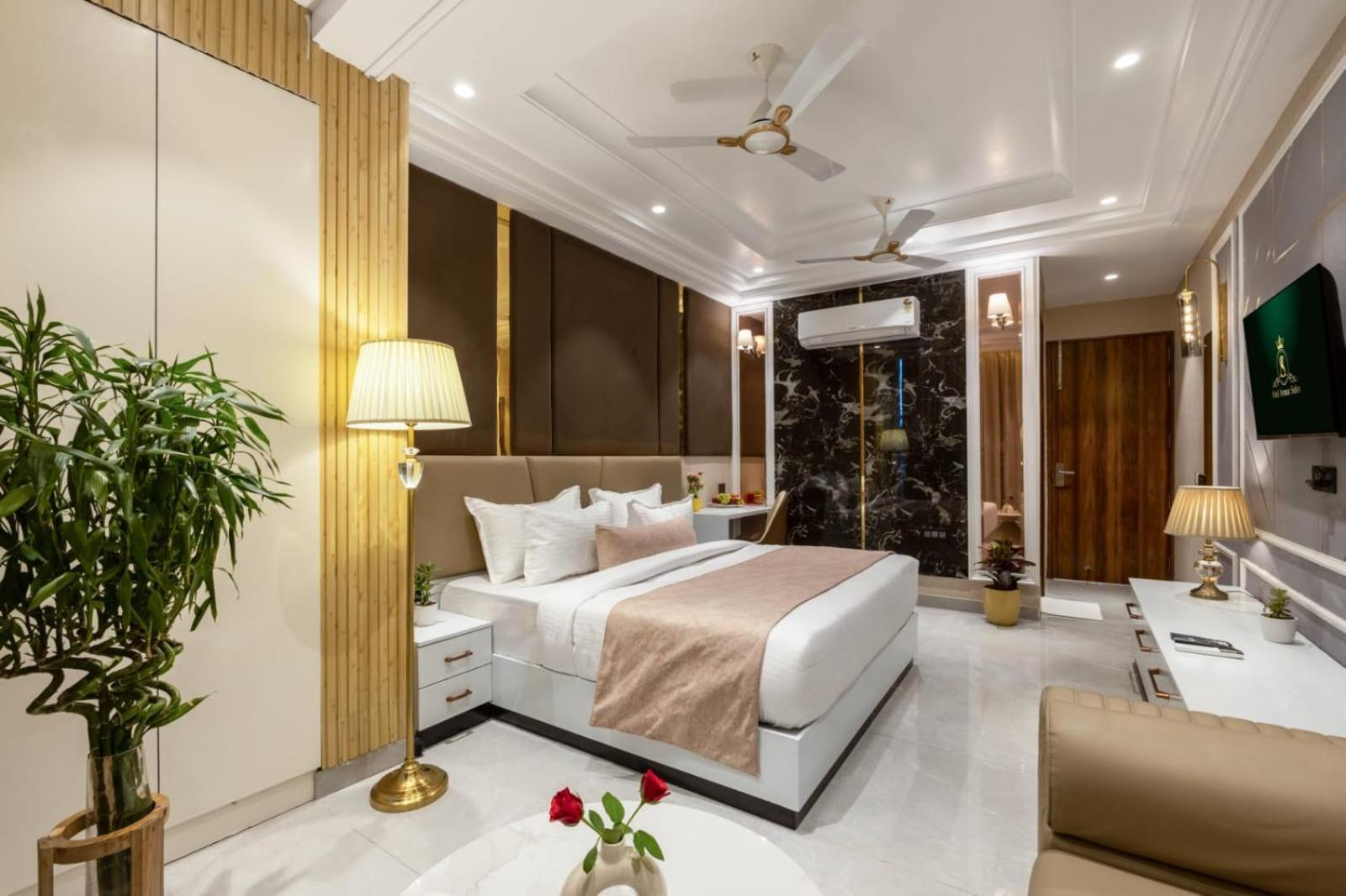 Hotel Aroma Plaza Delhi Airport New Delhi