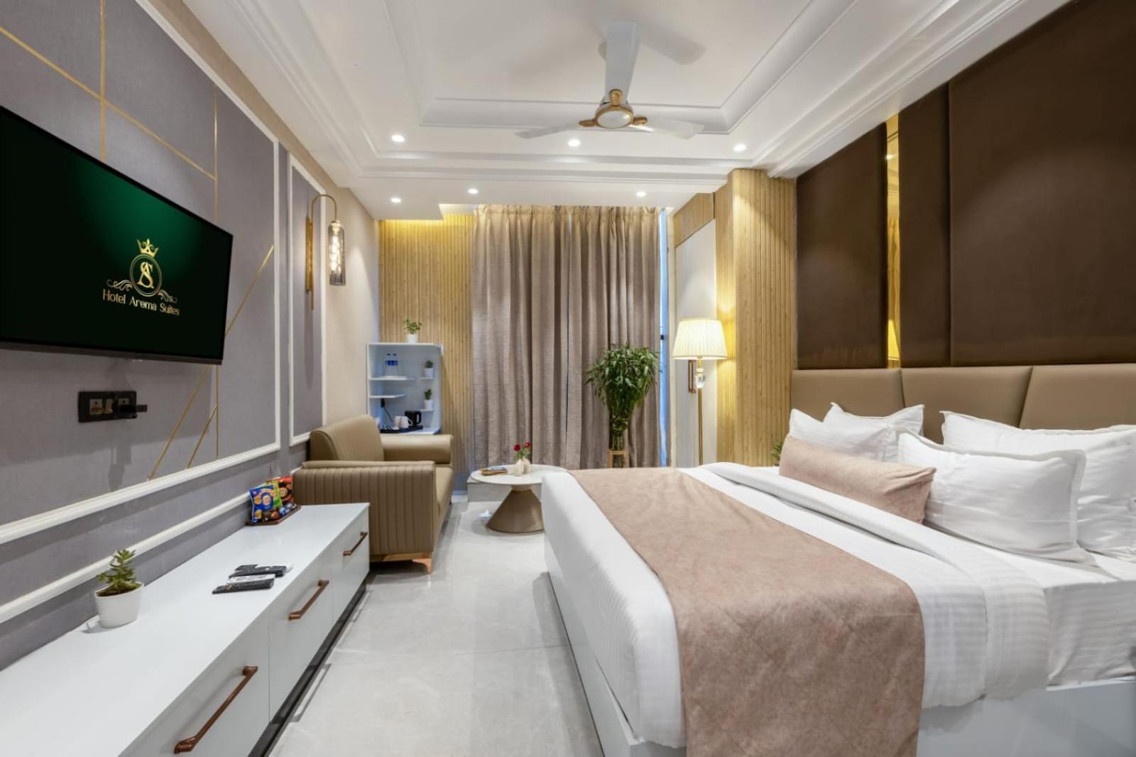 Hotel Aroma Plaza Delhi Airport