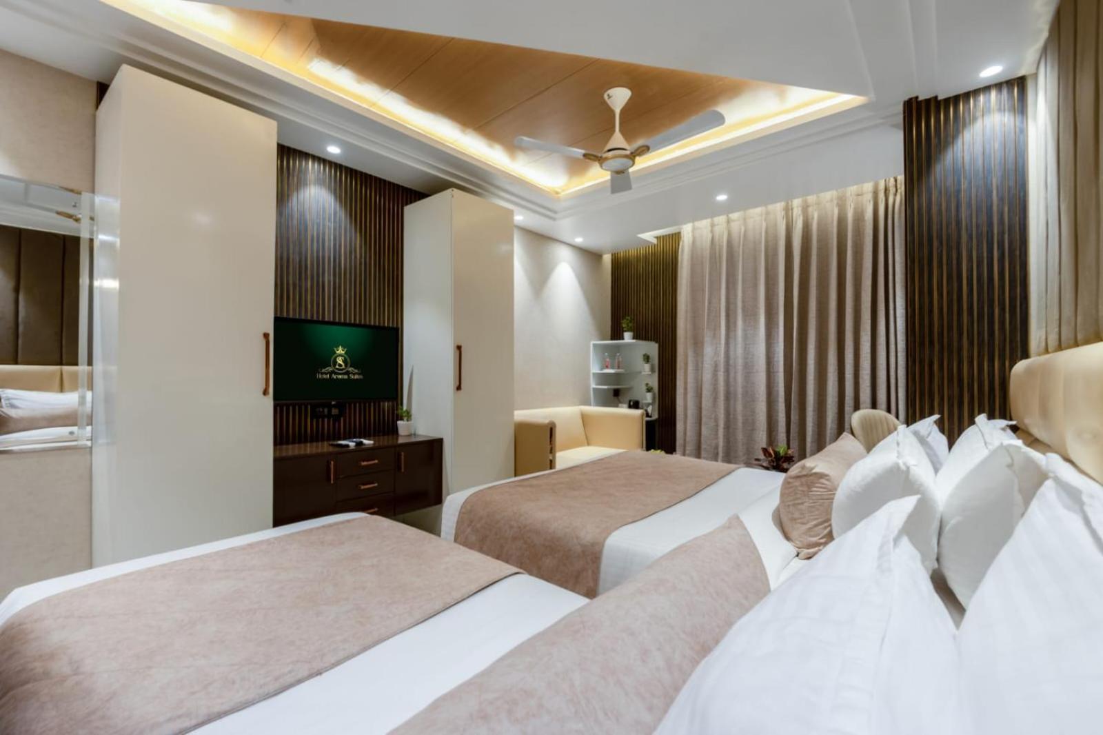 Hotel Aroma Plaza Delhi Airport 4*