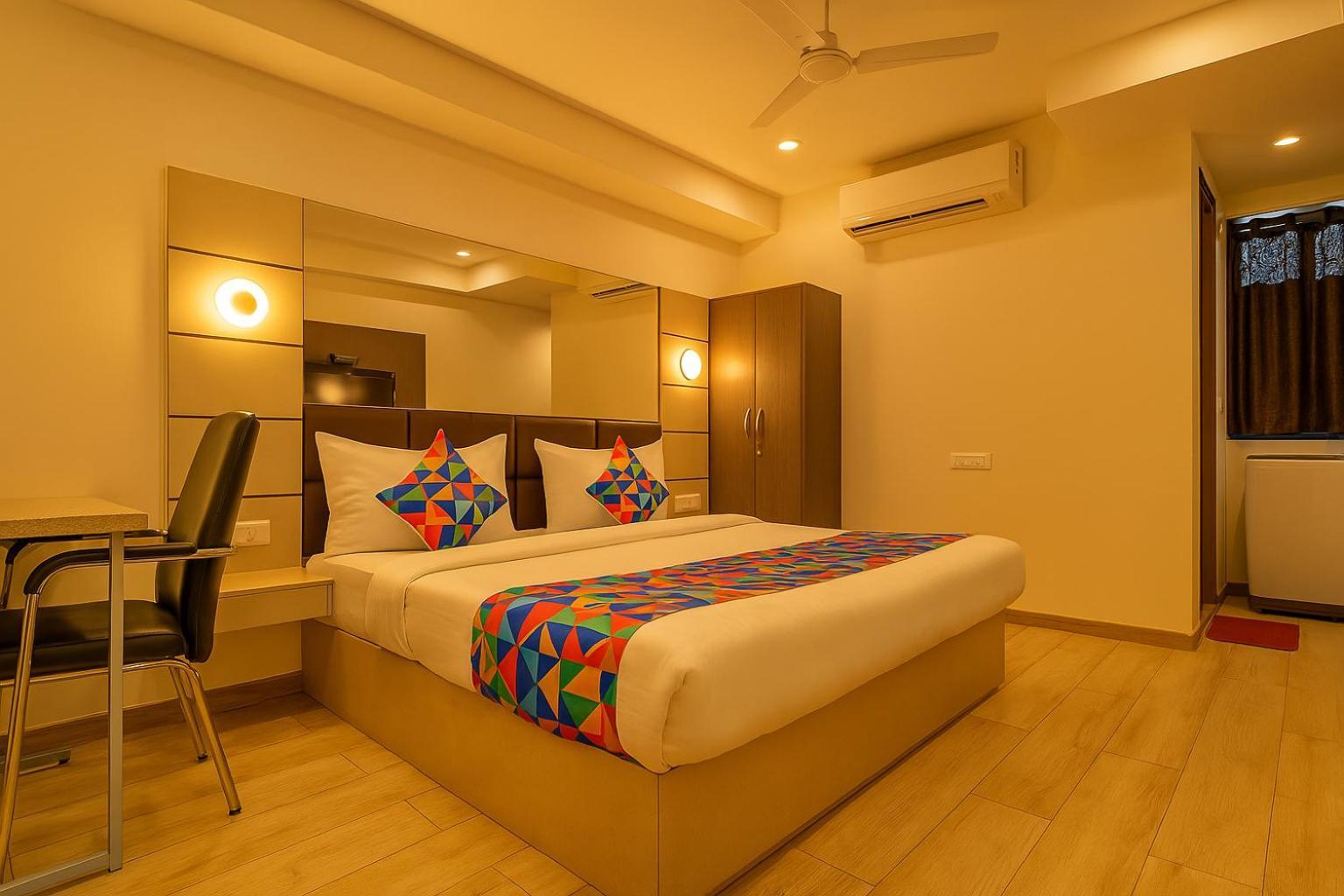 Fabhotel F9 Kirti Nagar Hotel