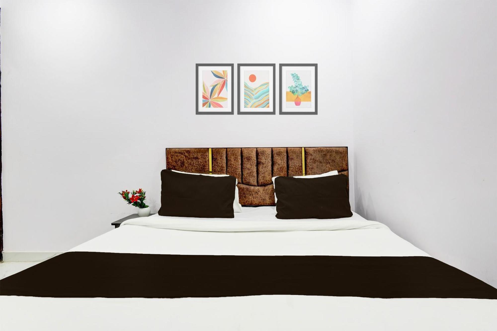Hotel The Arrow Near Paschim Vihar Delhi (National Capital Territory of India)