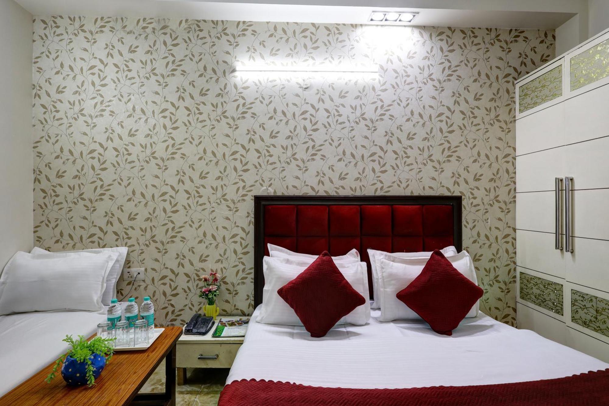 Nancy Dx Near Railway Station Hotel 3*