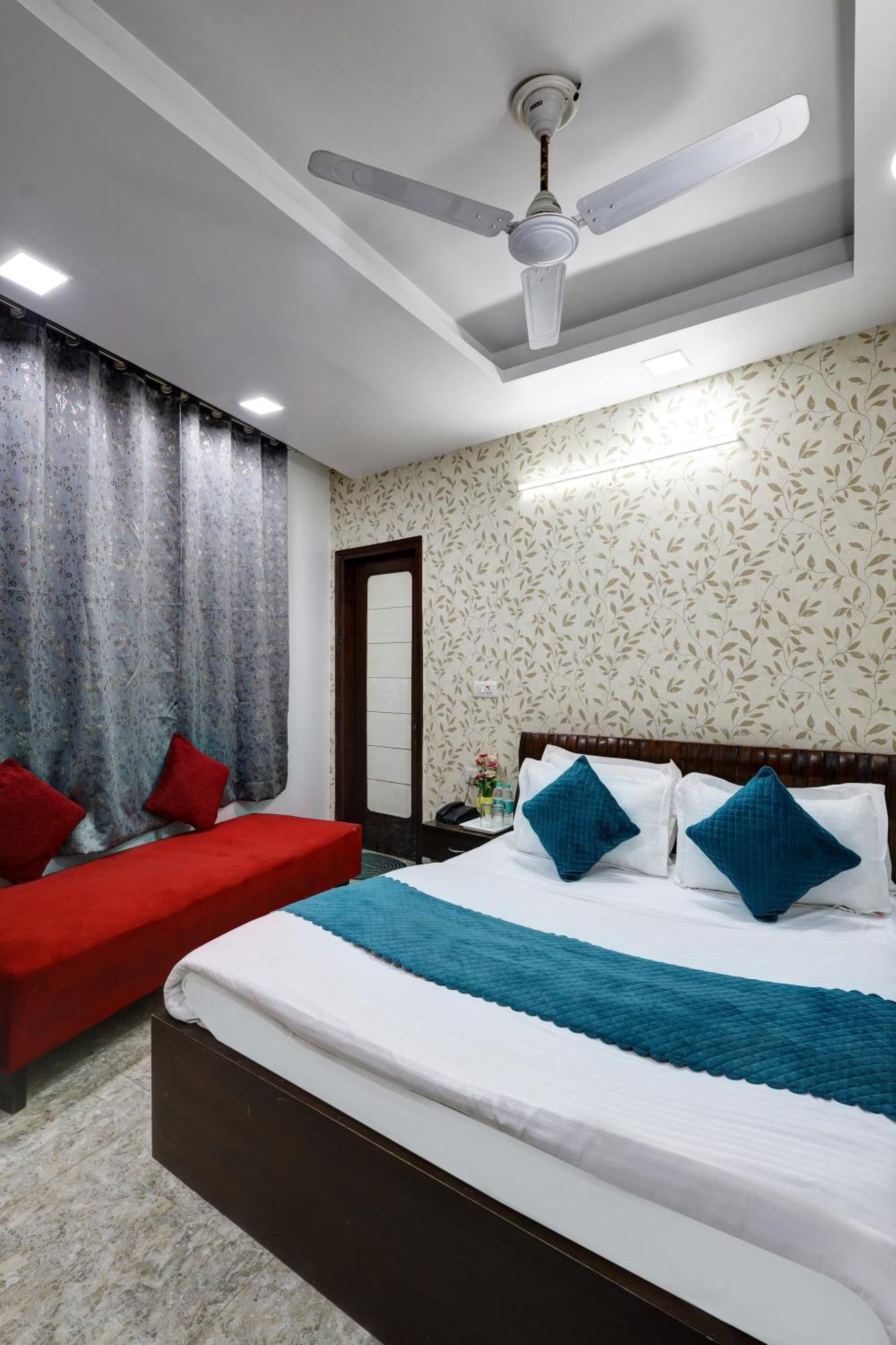 Hotel Nancy Dx Near Railway Station 3*