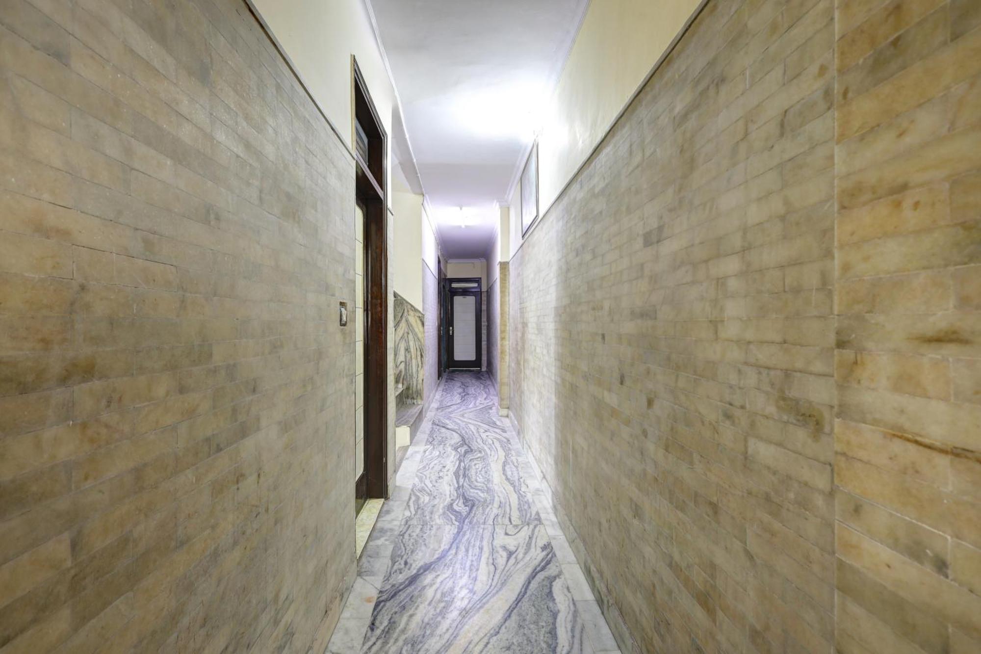 Nancy Dx Near Railway Station Hotel 3*