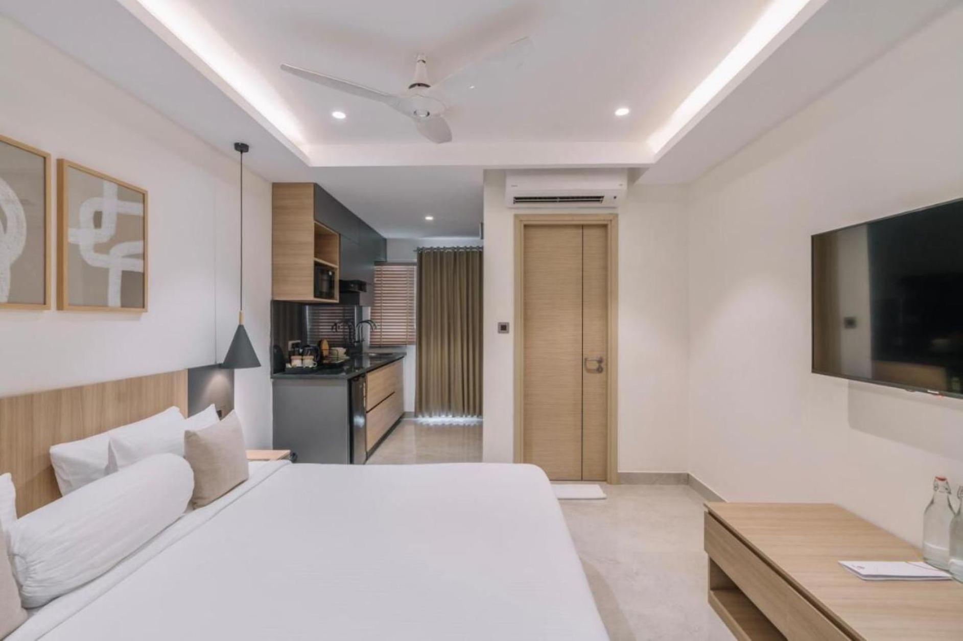 Daira Near Igi Airport Delhi Hotel 4*