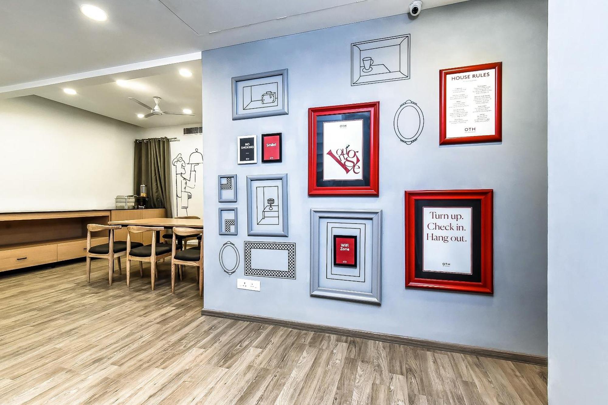 Townhouse Prakash Continental Near Netaji Subhash Place Metro Station 4* Nova Deli