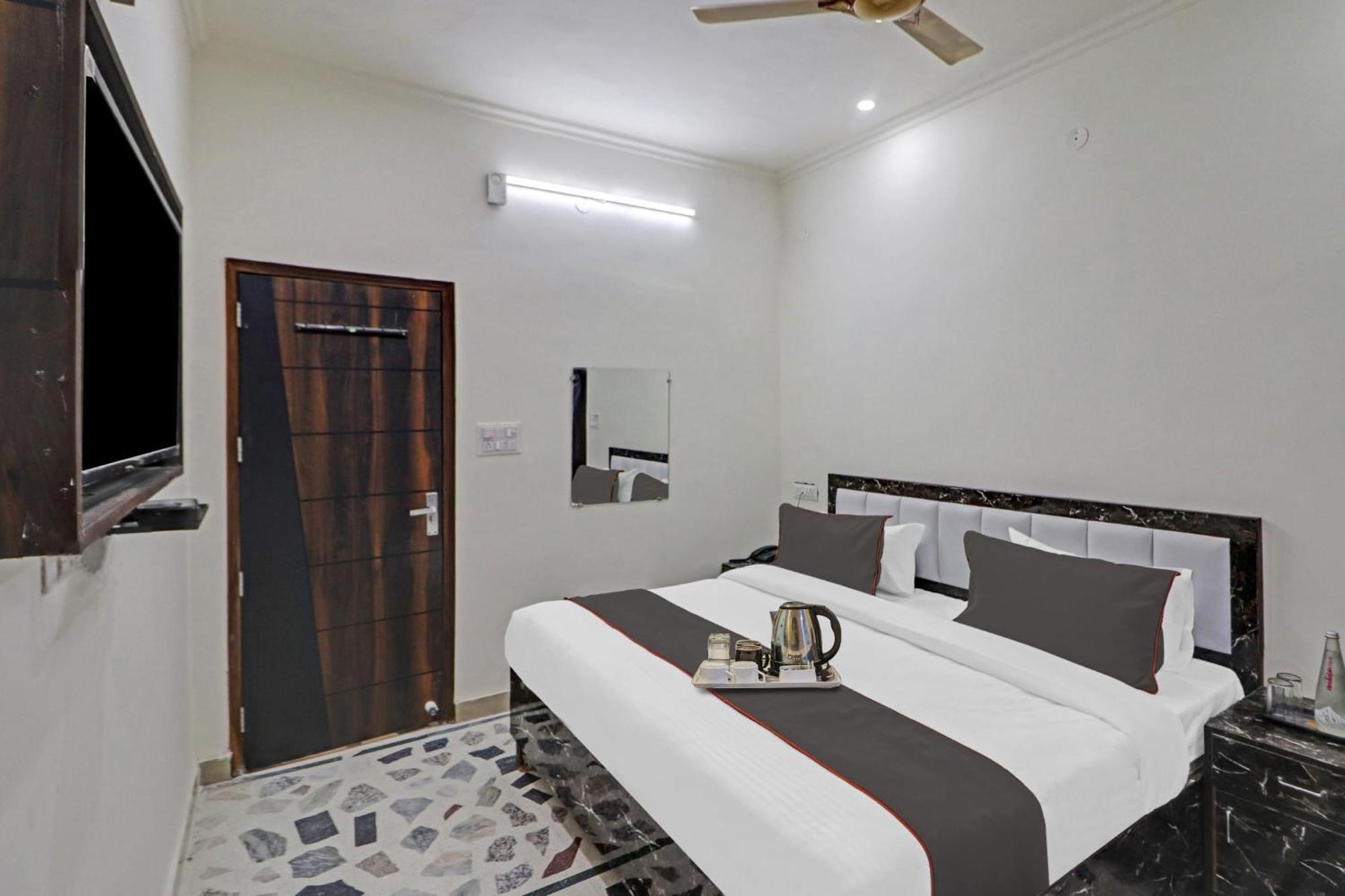 Hotel O Royal Orbit Hotel New Delhi
