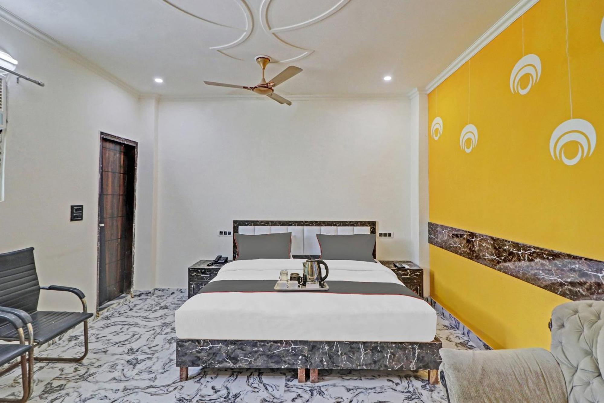 Hotel O Royal Orbit New Delhi