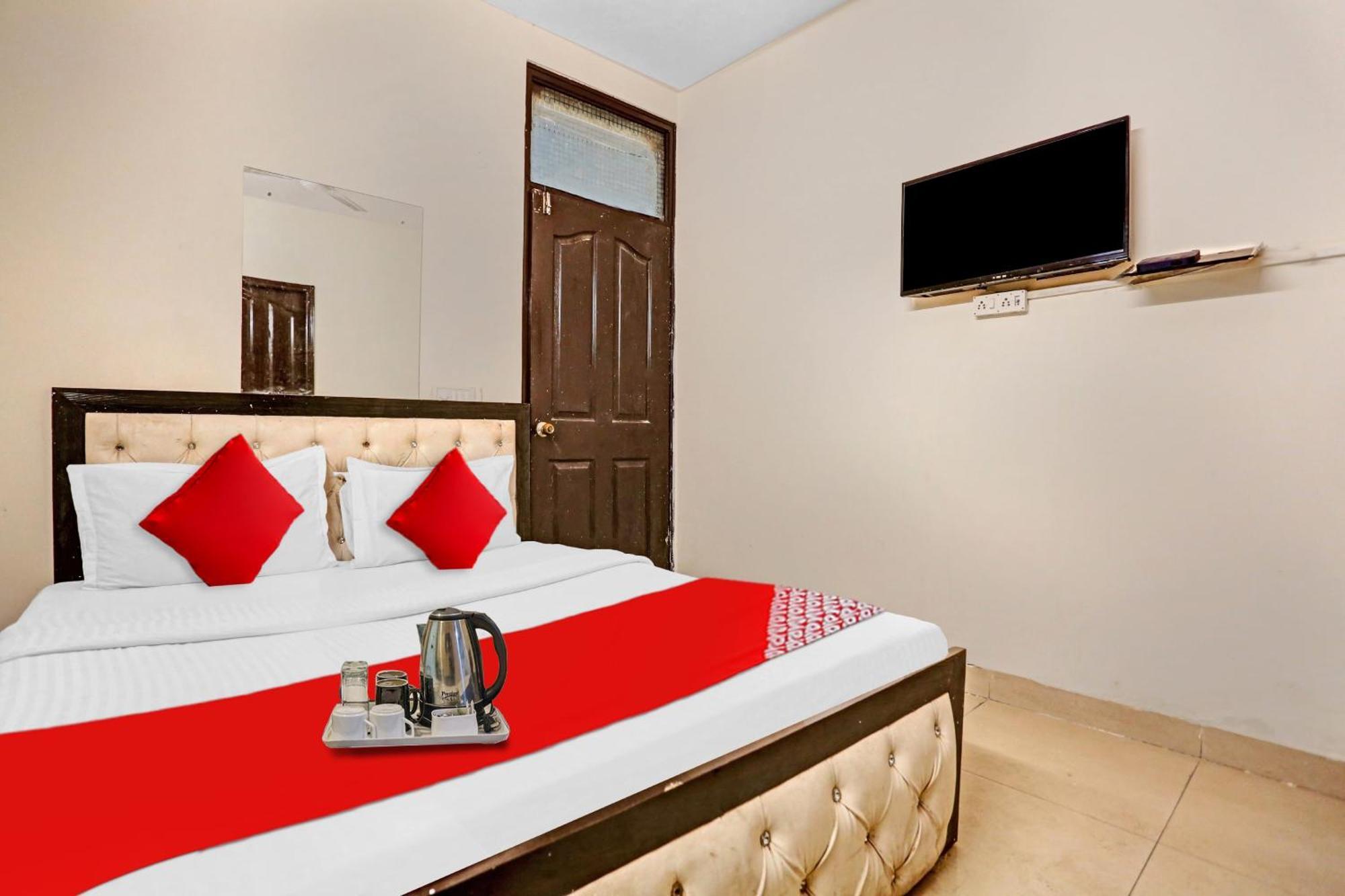 O Ss Paradise Hotel
