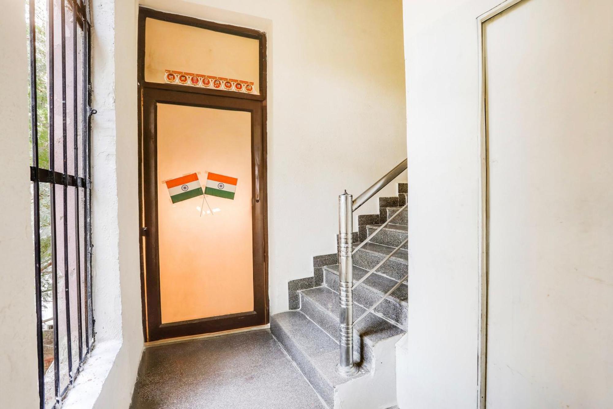 Hotel O Kd Plaza 6 New Delhi