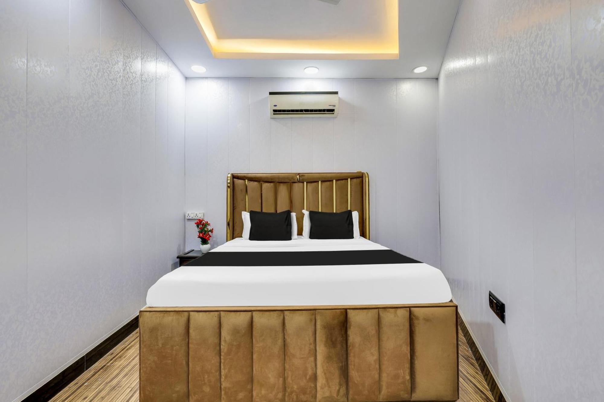 Hotel O New Pocket New Delhi