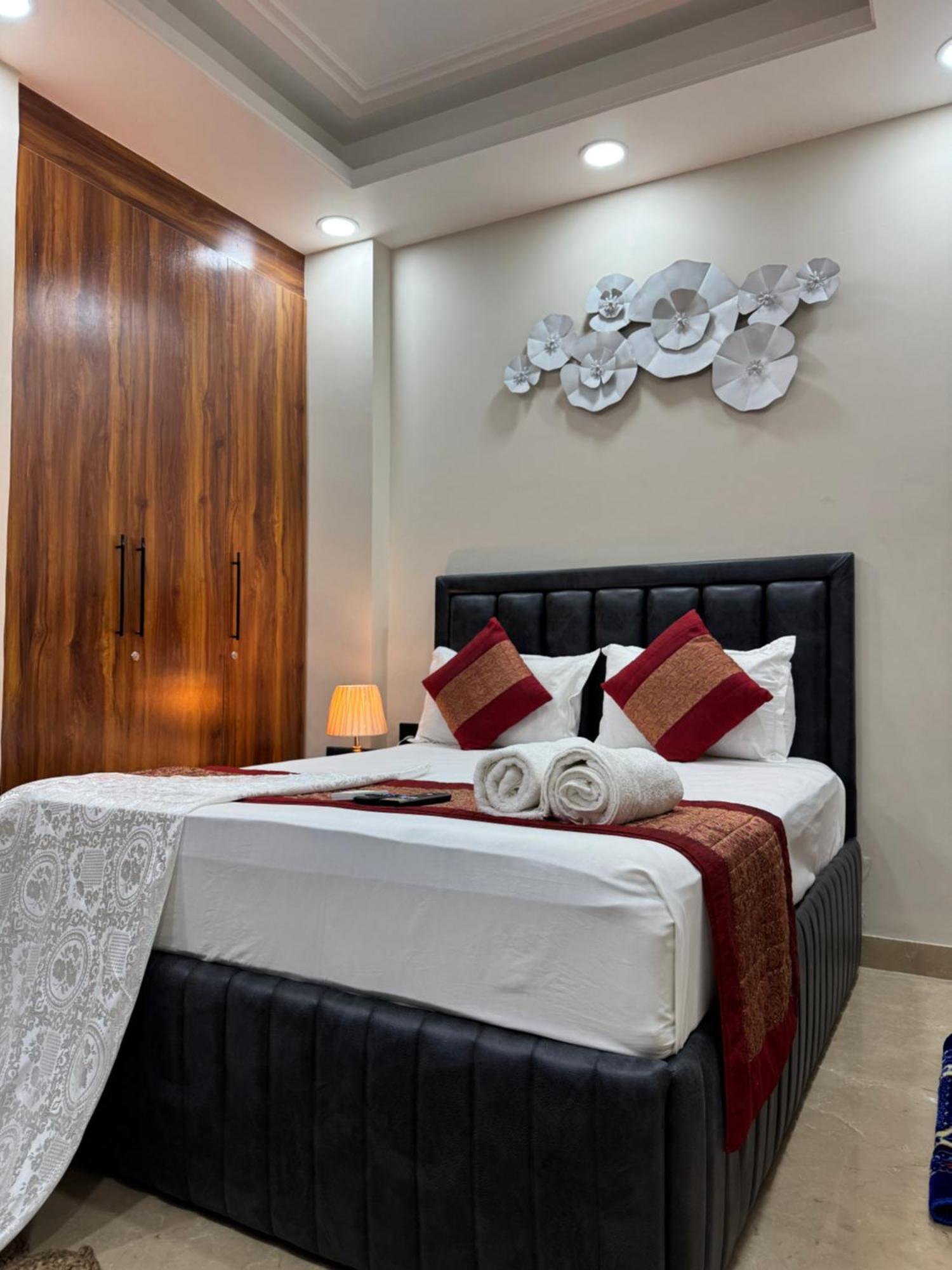 Apartamento Divine India Service 3bhk,j-267 *