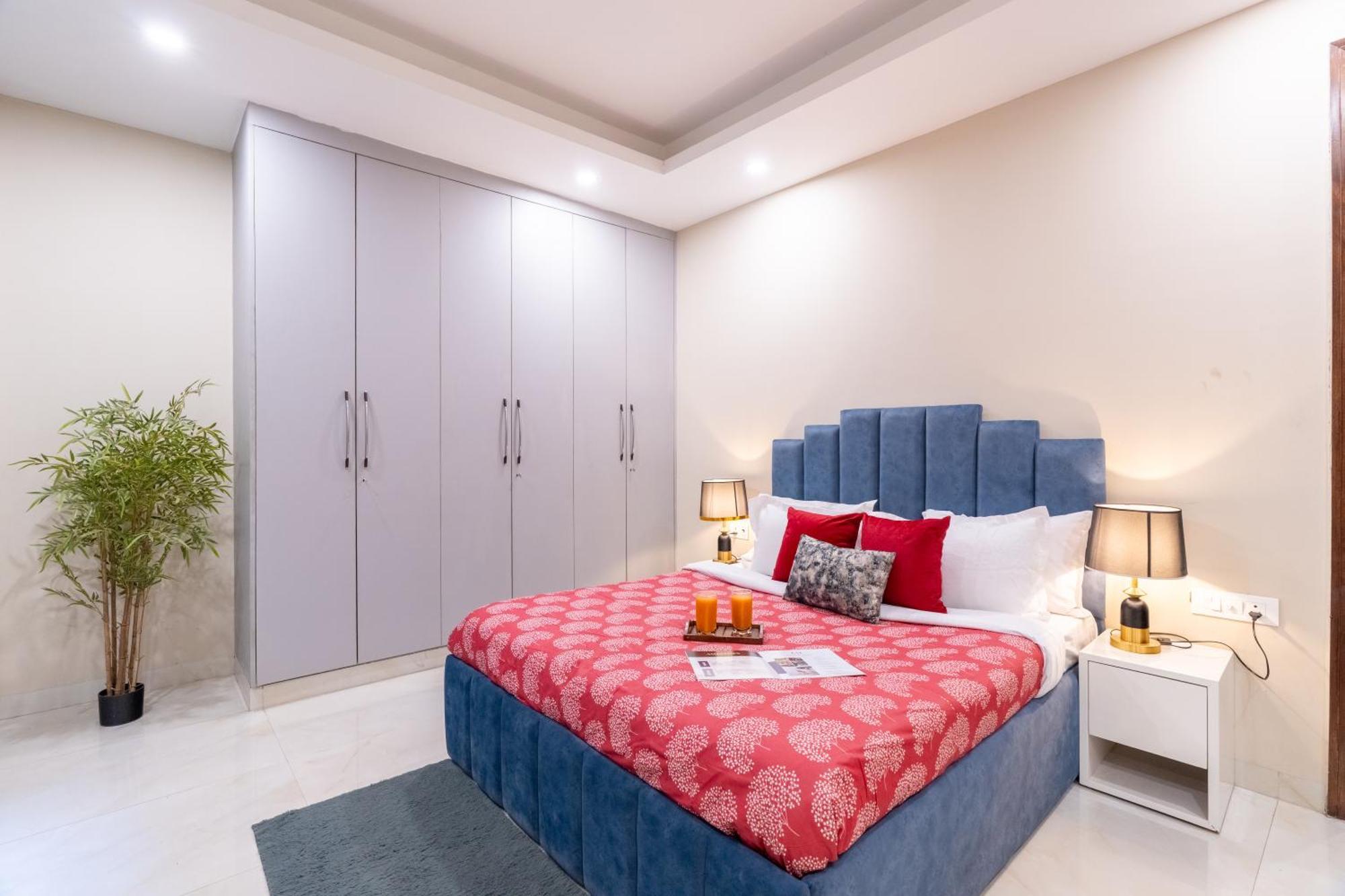 Apartment Homlee-saket Anupam Stylish 3bhk In South Delhi New Delhi