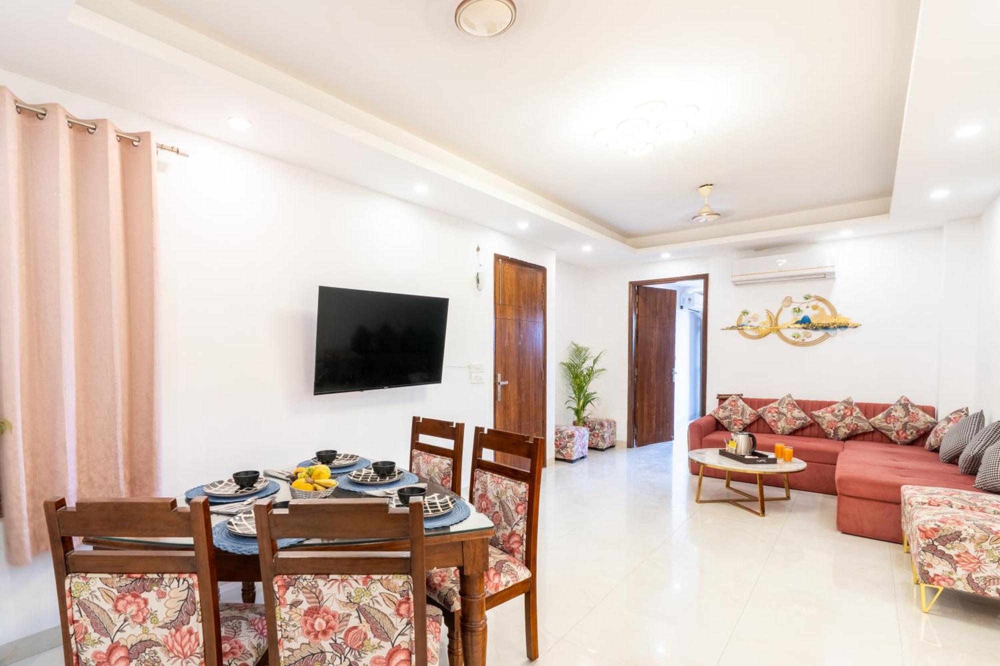 Apartment Homlee-saket Anupam Stylish 3bhk In South Delhi New Delhi