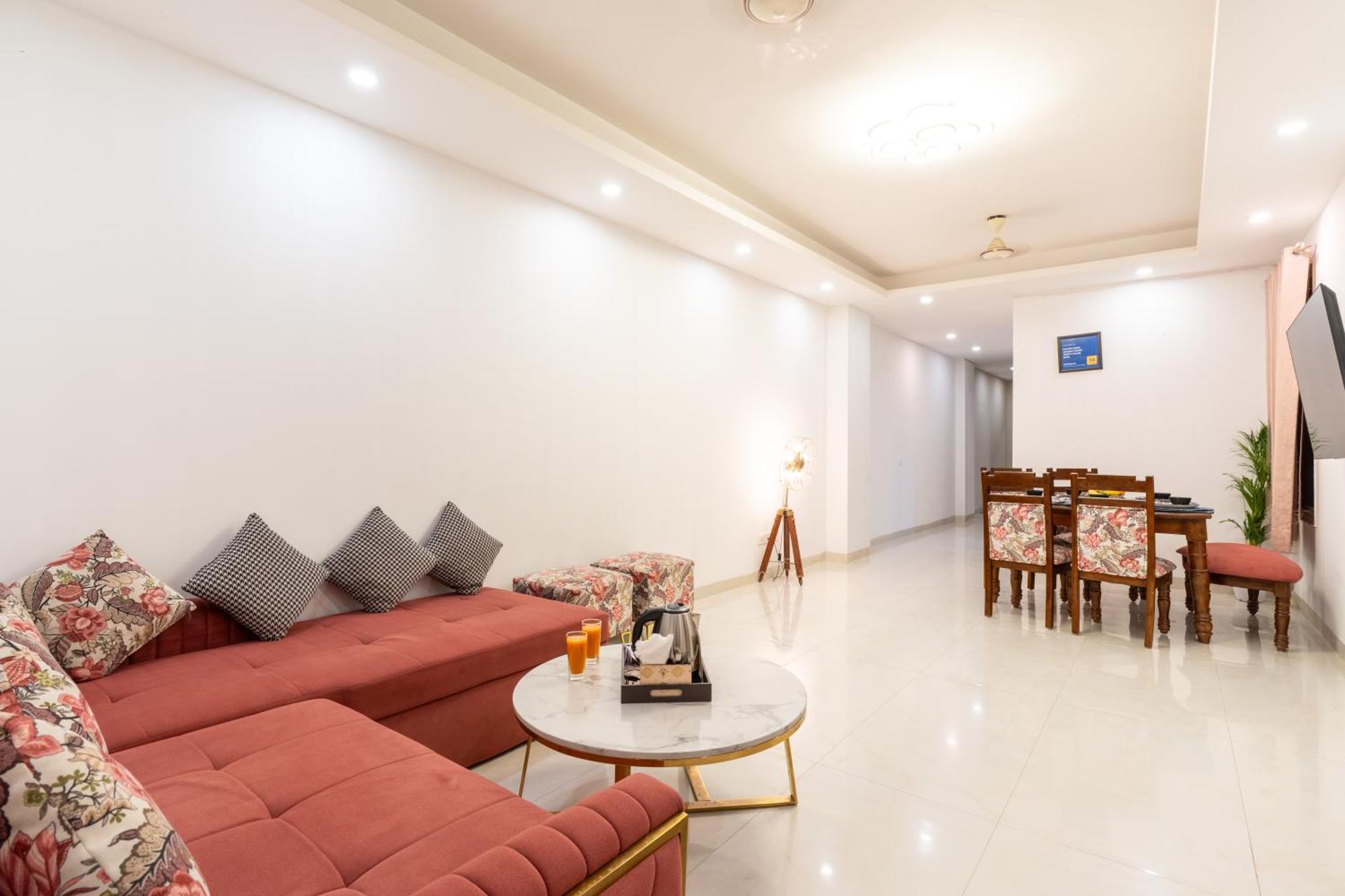 Apartment Homlee-saket Anupam Stylish 3bhk In South Delhi New Delhi