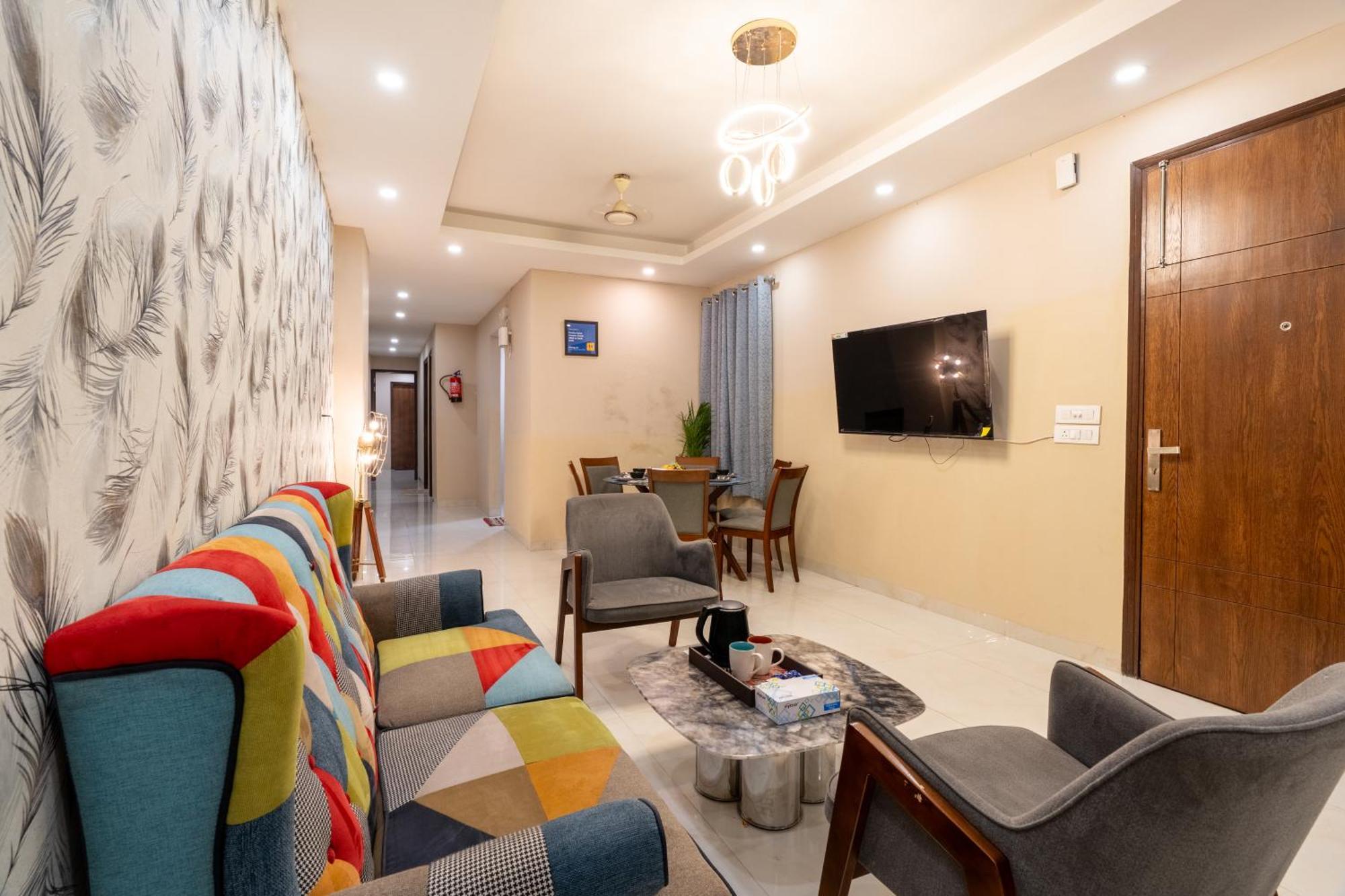 Homlee-saket Anupam Stylish 3bhk In South Delhi New Delhi