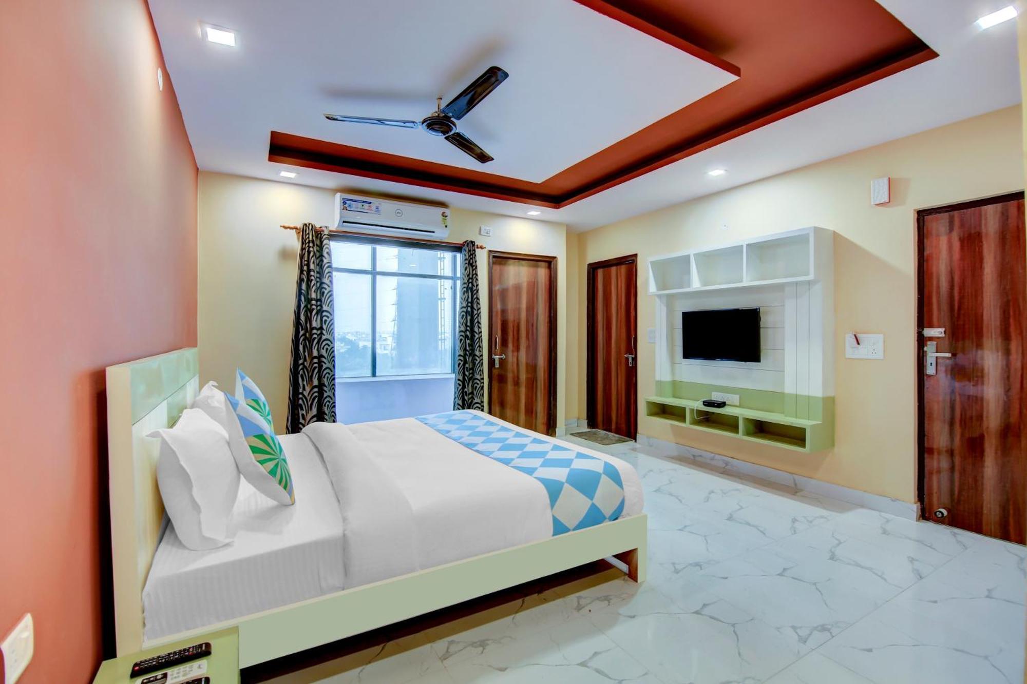 Urban Lion - Igi Delhi Hotel New Delhi