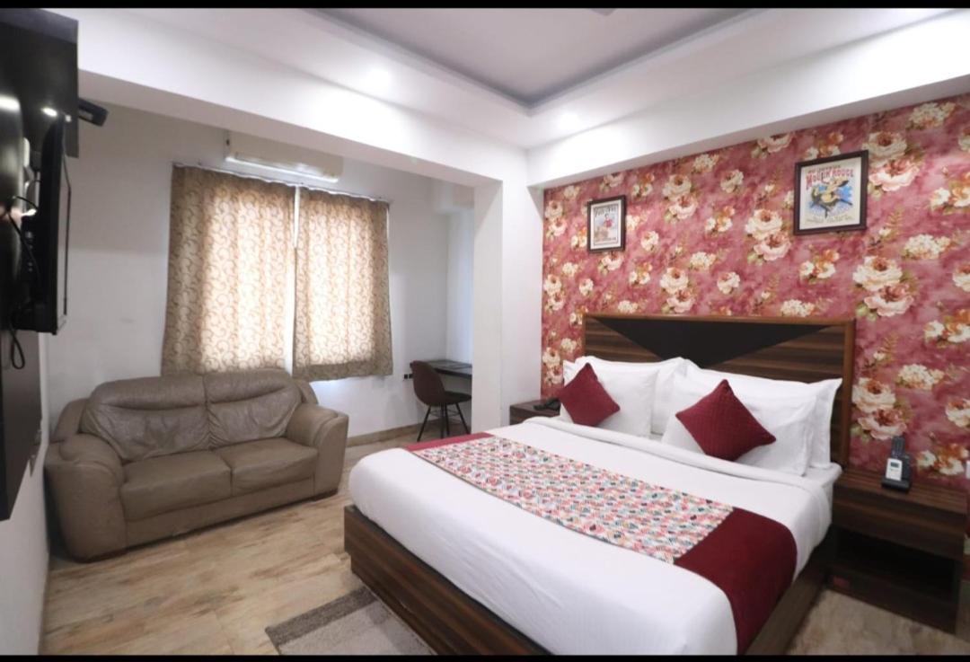 Royal Infinity Near Delhi Airport 4* New Delhi