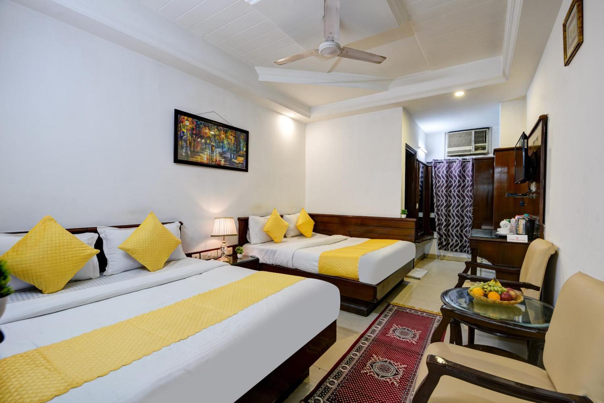 Hotel Chanchal Deluxe - Train Station