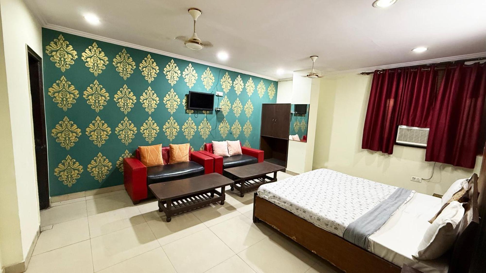 Hotel Joy - Karol Bagh Market New Delhi