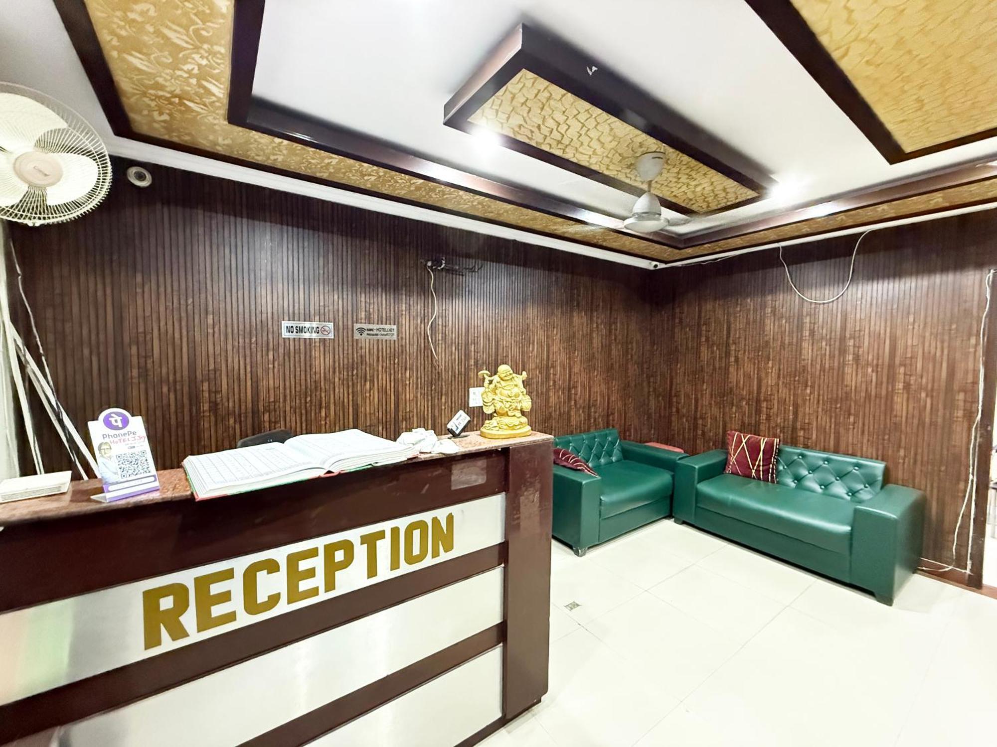 Joy - Karol Bagh Market Hotel New Delhi