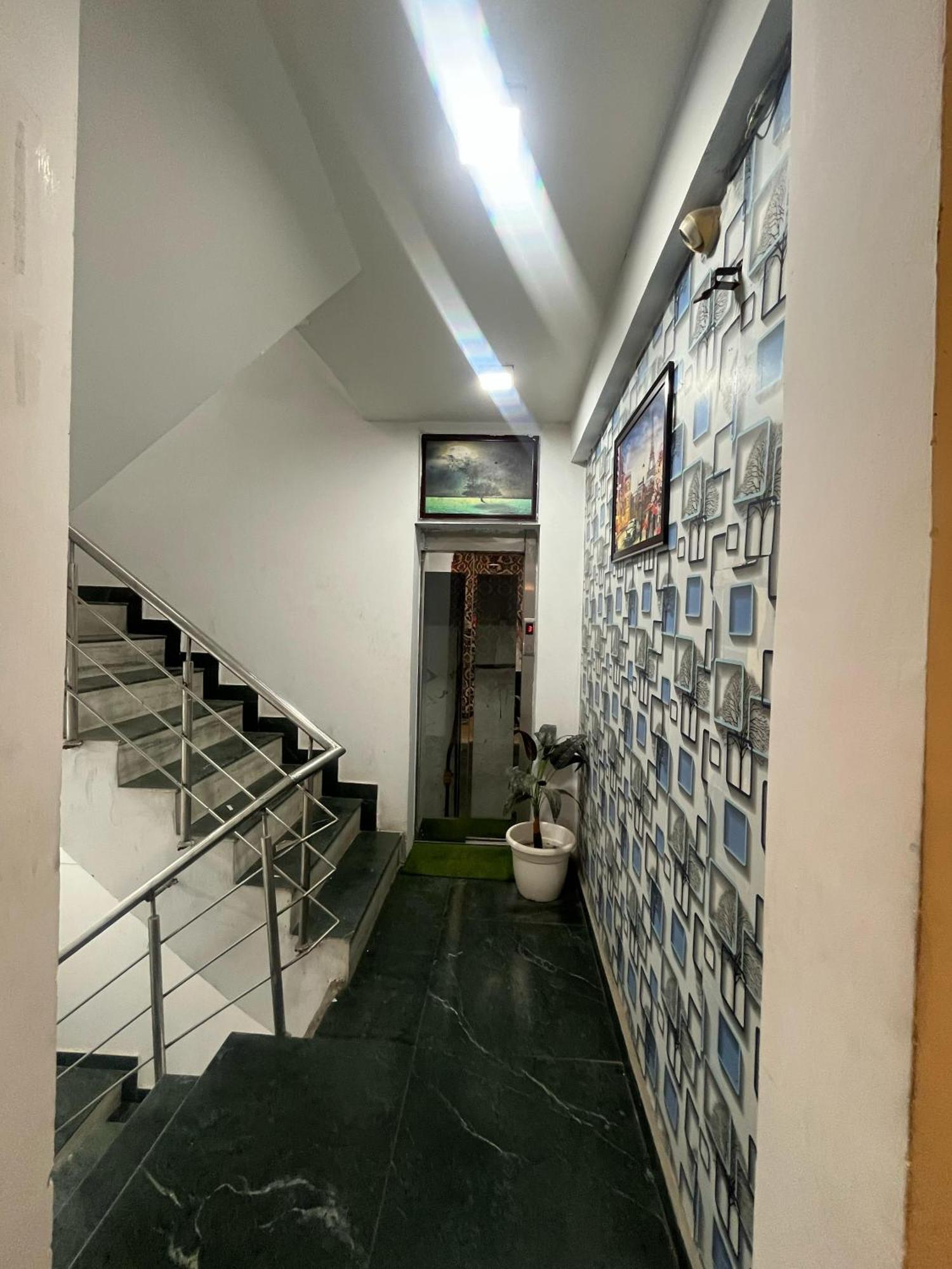 Lagoon - Malviya Nagar Hotel New Delhi