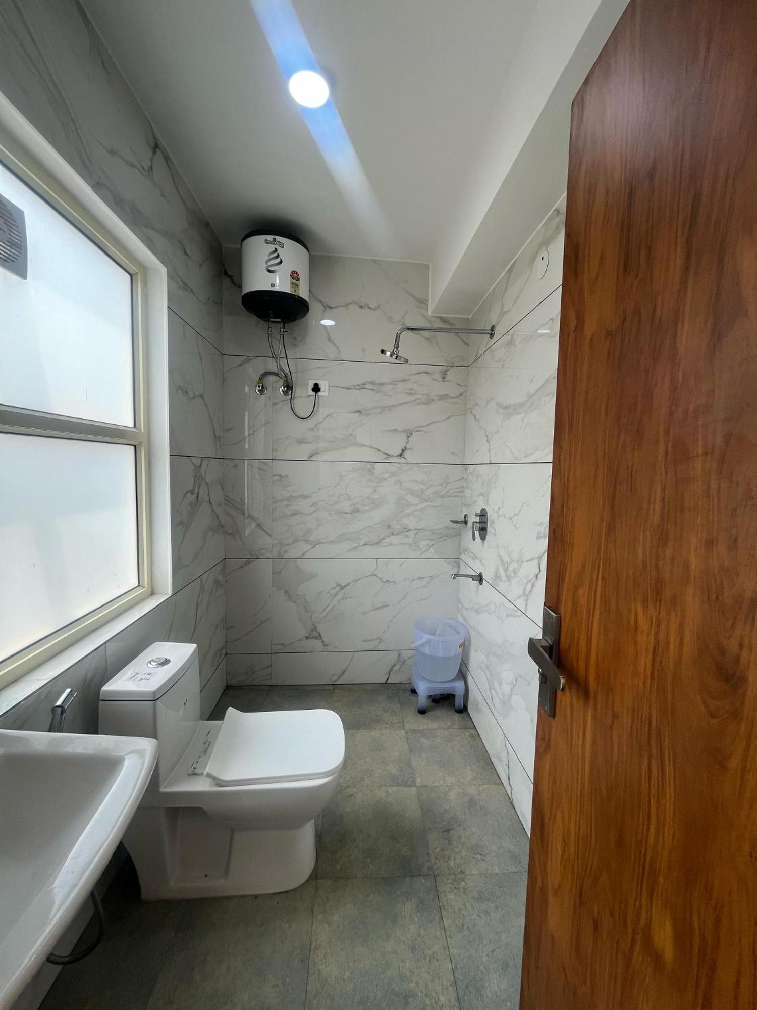 Hotel Lagoon - Malviya Nagar 4*