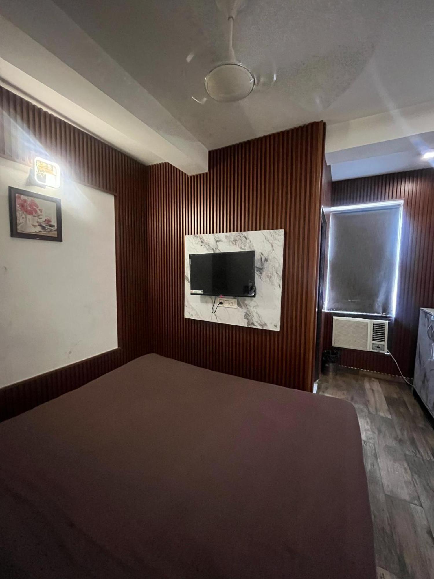 Lagoon - Malviya Nagar Hotel New Delhi