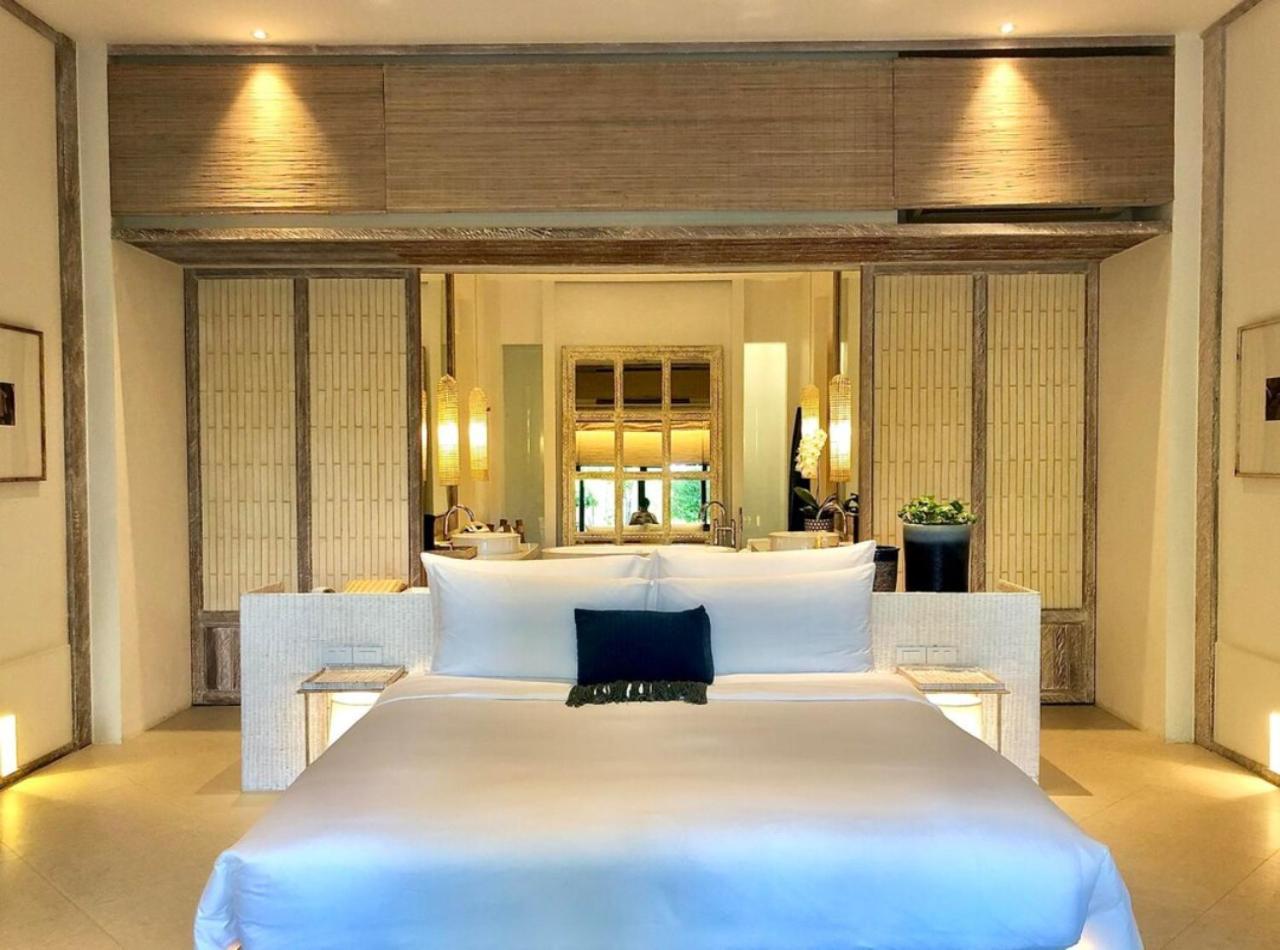 Grand Havenwood Near Delhi Airport Hotel