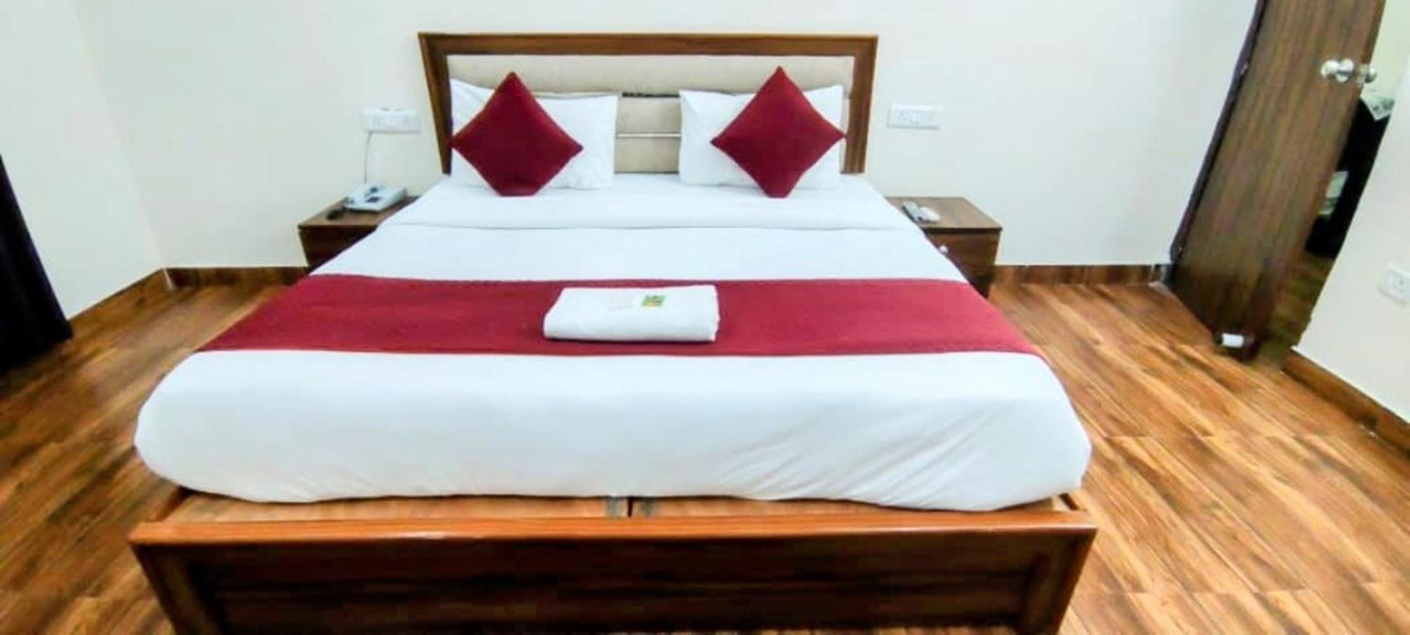 B Near Aiims Hospital 4* New Delhi