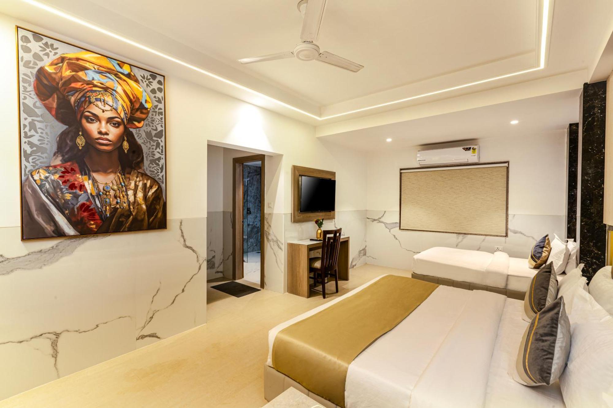 The Orion Era - Delhi Airport Hotel New Delhi