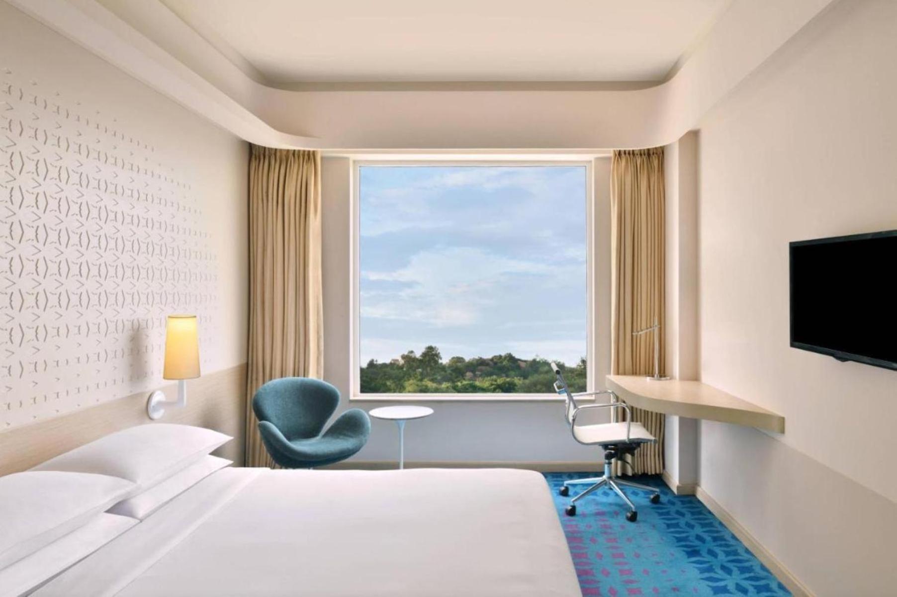 Hotel Grand Tark A Family Near Igi Airport Delhi 4*