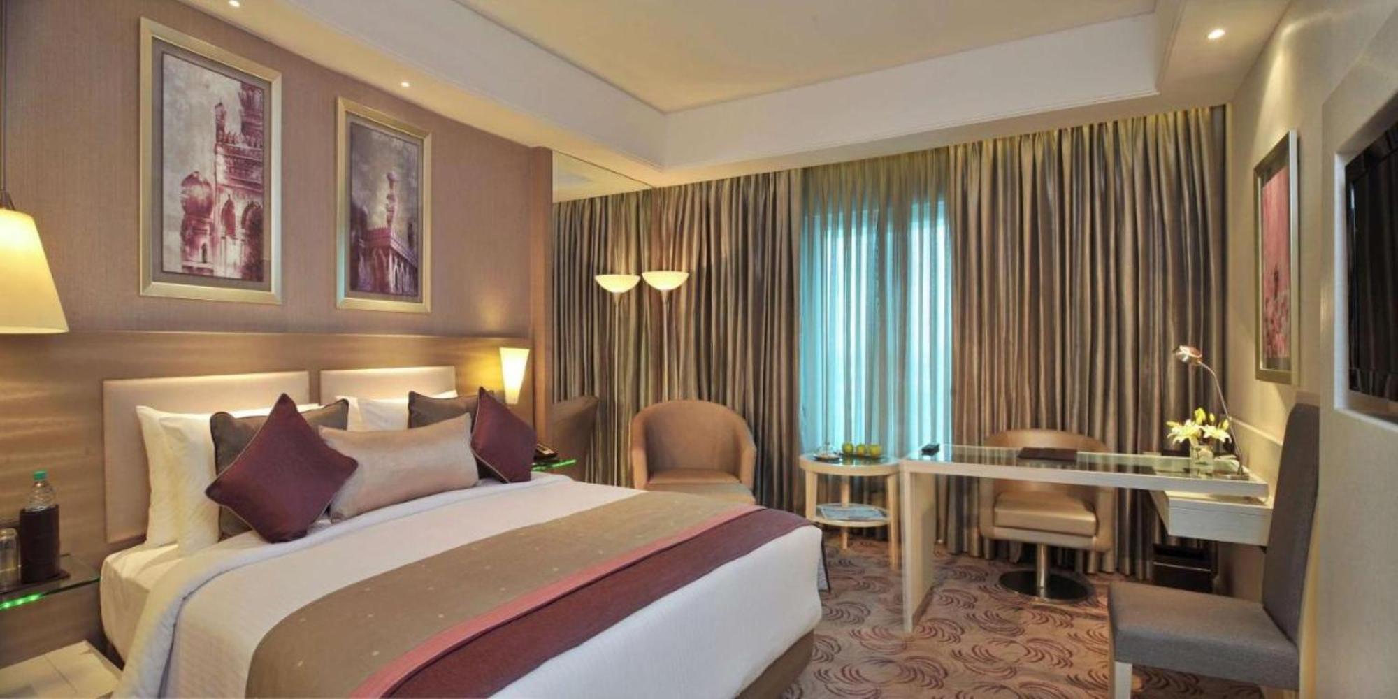 Hotel Grand Tark A Family Near Igi Airport Delhi 4*