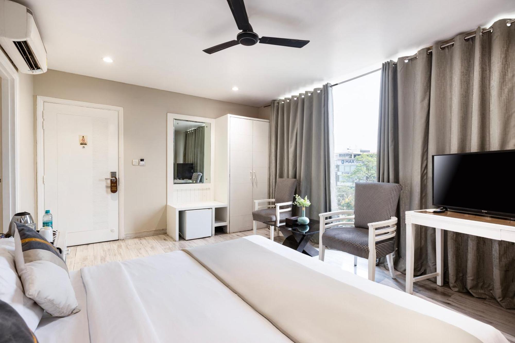 Skon Boutique By Orion 3*