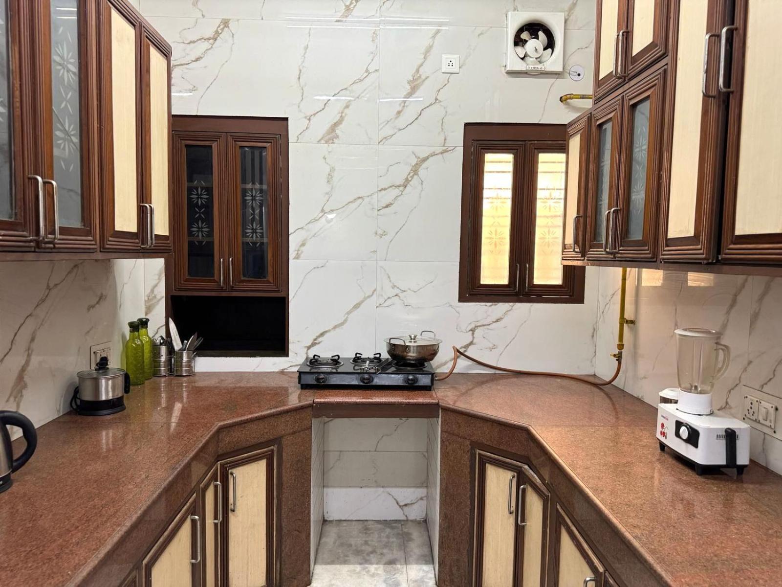 Divine India Service 2bhk 1a Saket New Delhi