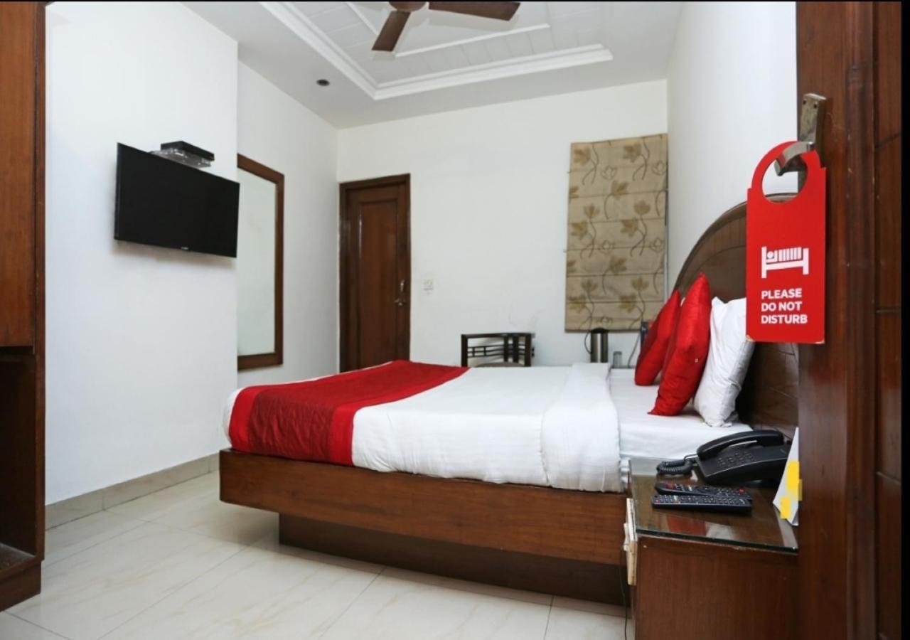 Hotel Spot House - Walking The Rk Ashram Metro Station New Delhi