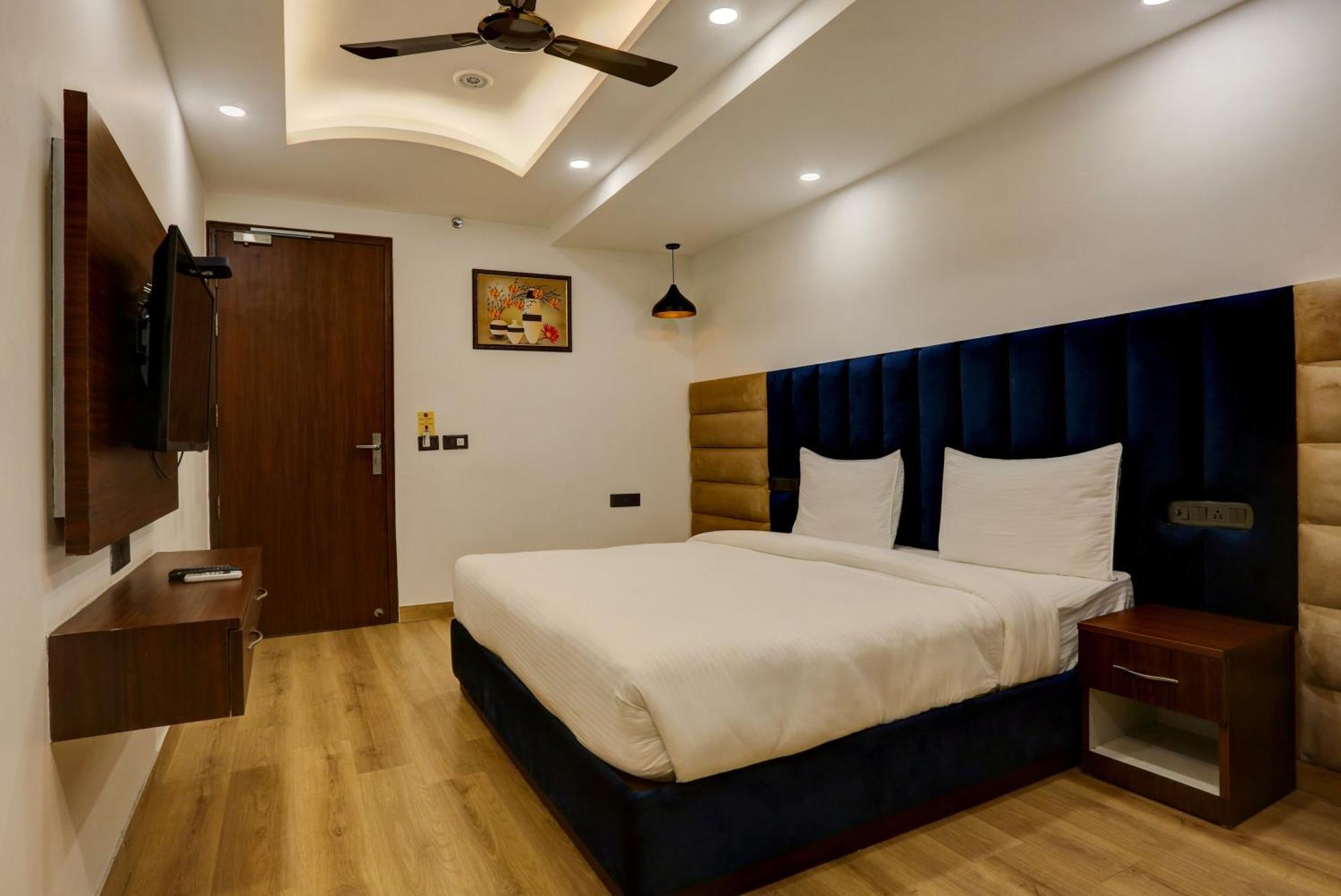 O Golden Eye Hotel