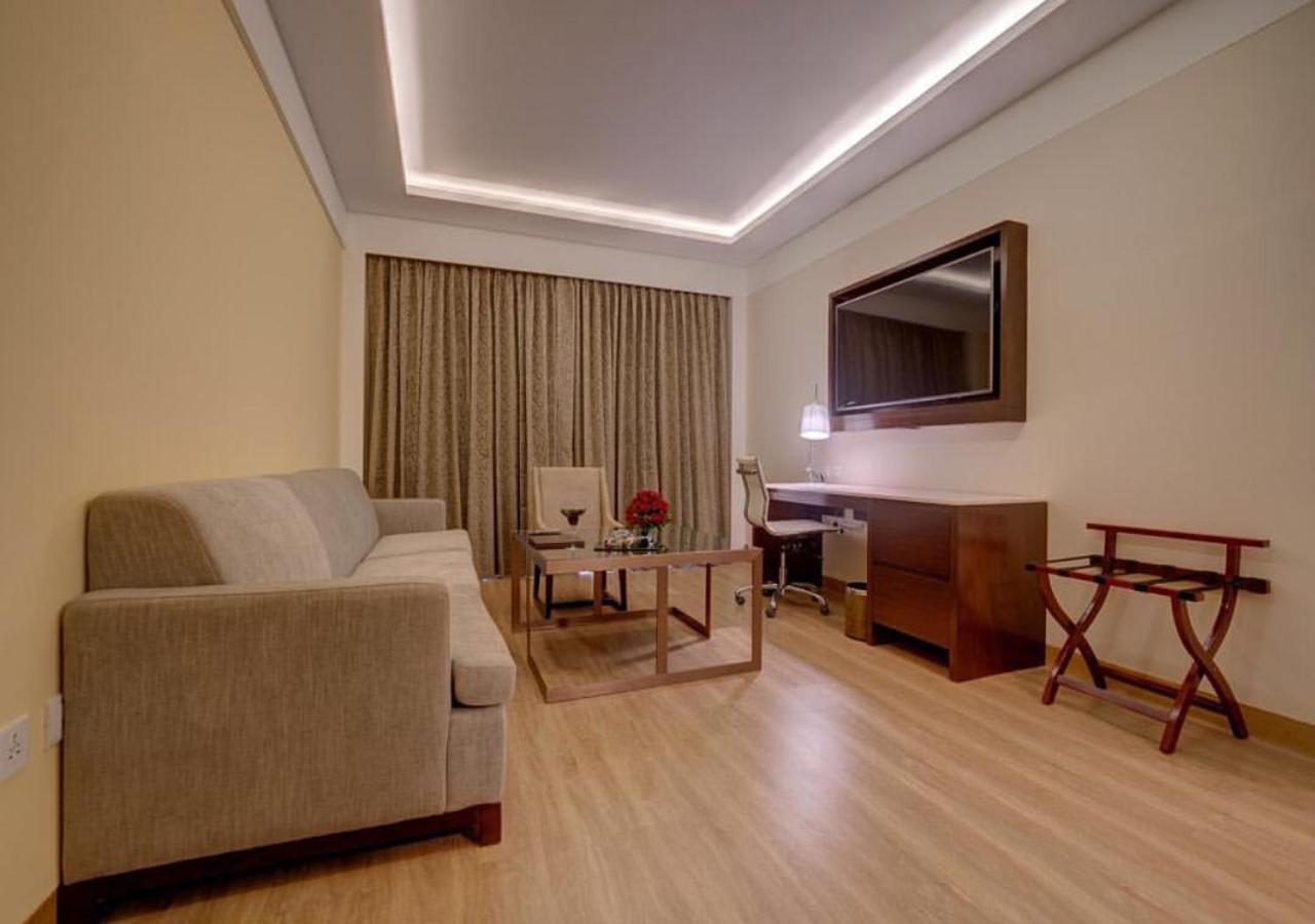 El De Bellwood Near Igi Delhi Airport New Delhi