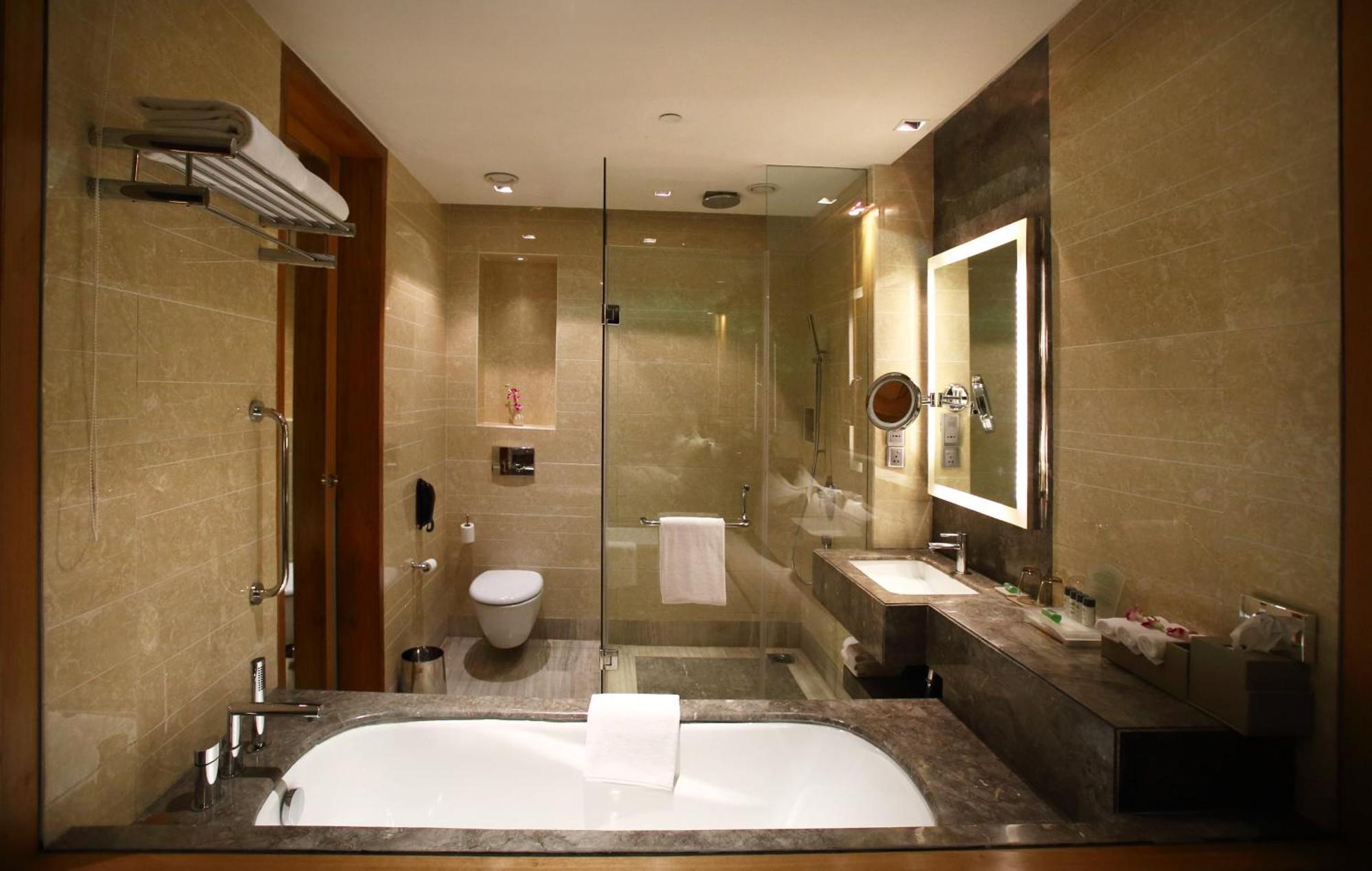 Mayur Vihar Noida By Ihg Hotel 5*